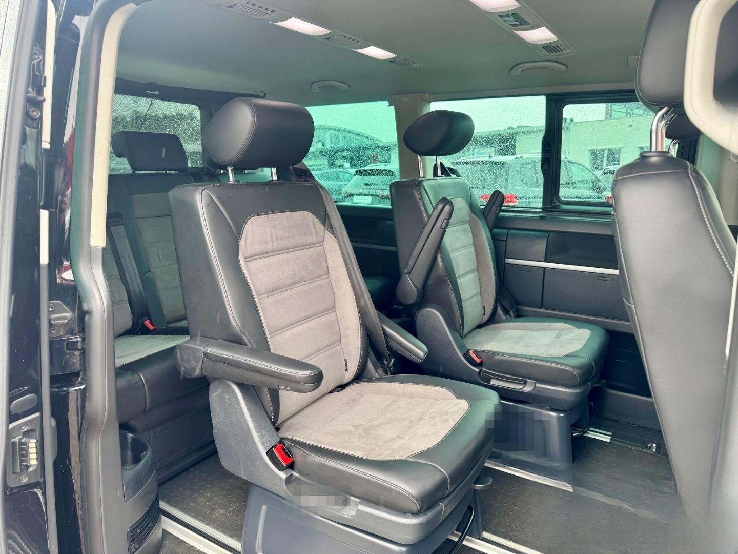 Volkswagen T6 Multivan 6.1 2,0 TDI Generation Six 4Motion D foto 7