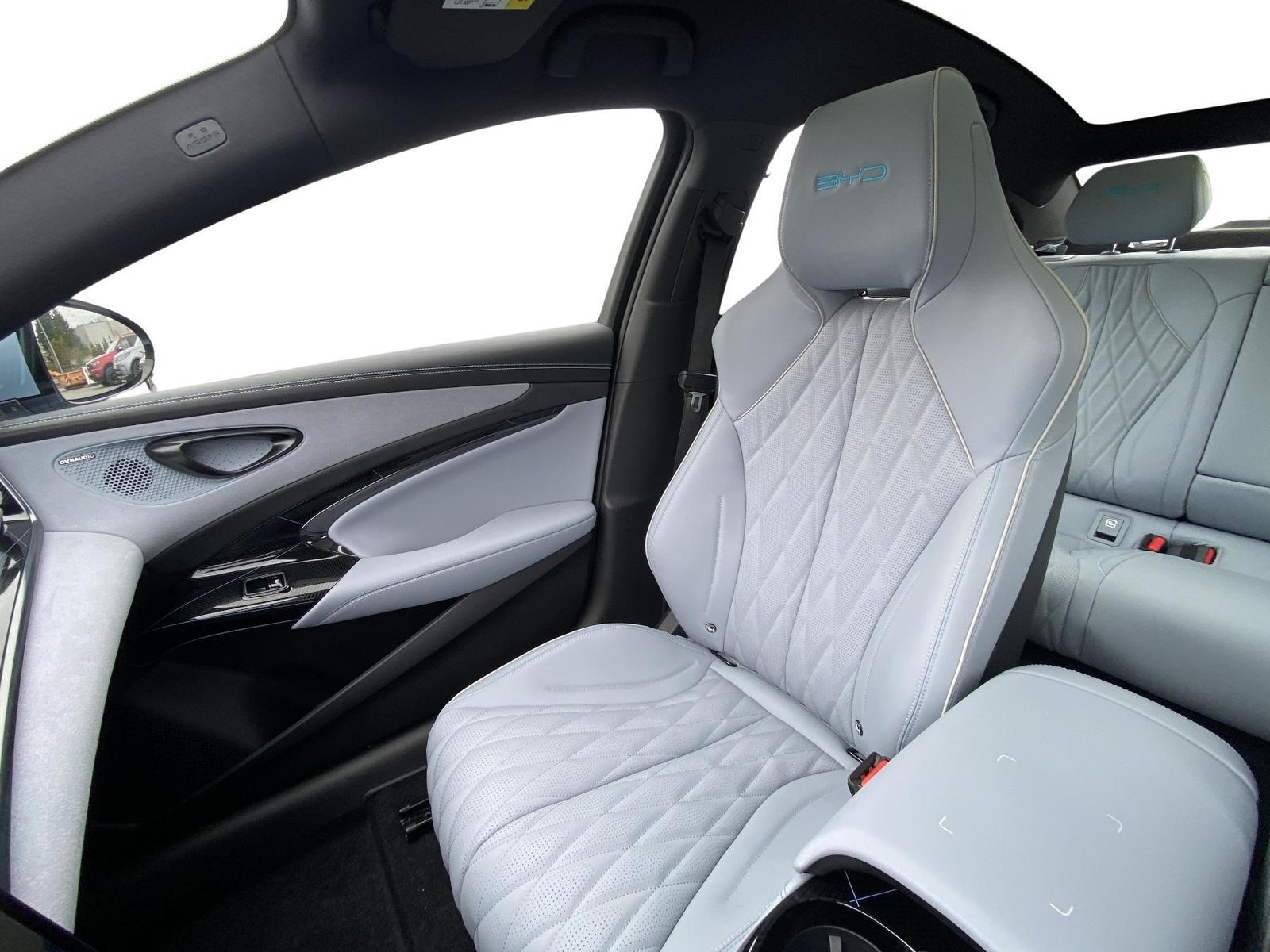 BYD SEAL Comfort 61,40 kWh SHZ Kamera foto 20