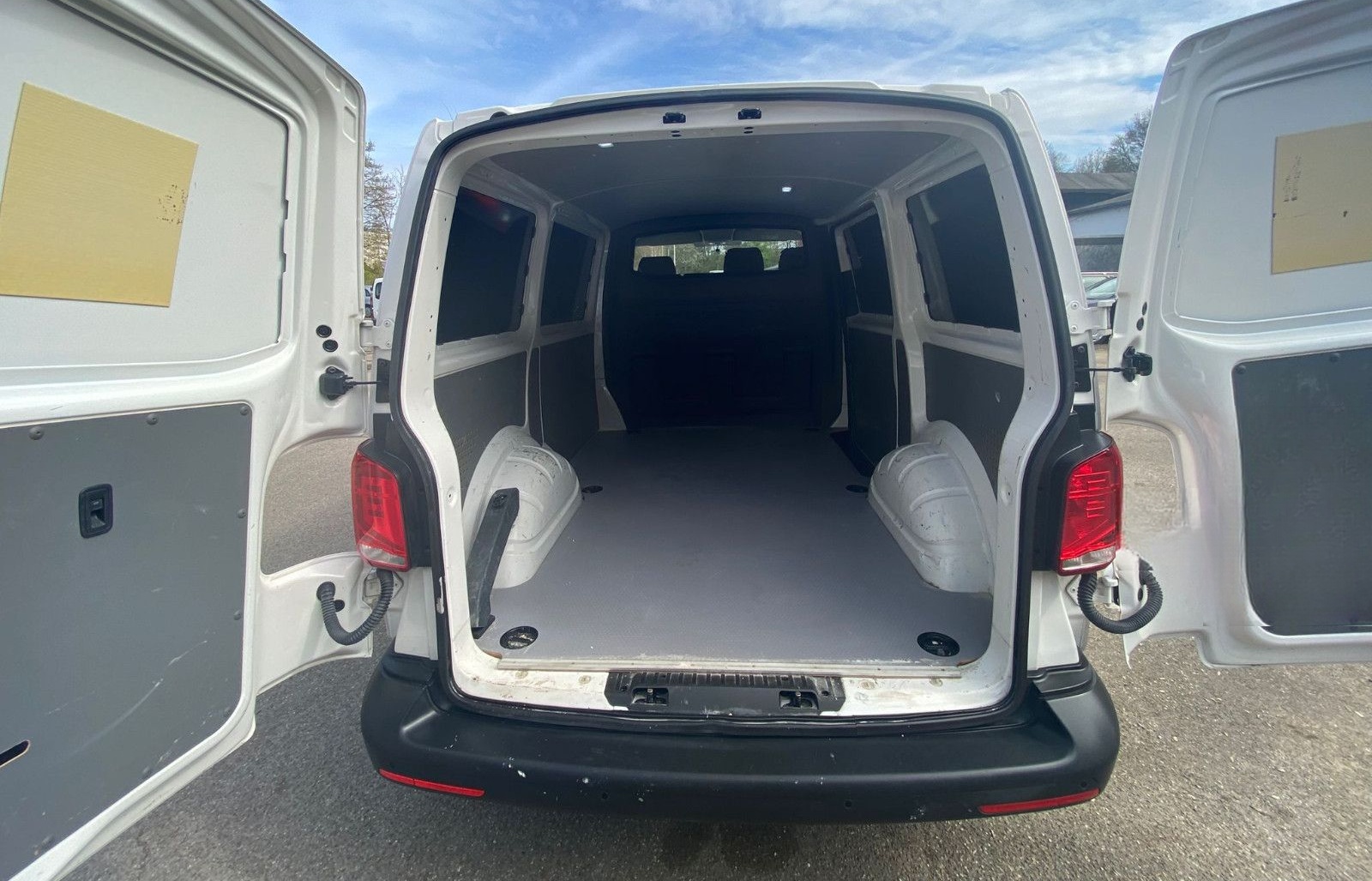 Volkswagen T6.1 Kasten Kombi EcoProfi FWD + Fenster + foto 16