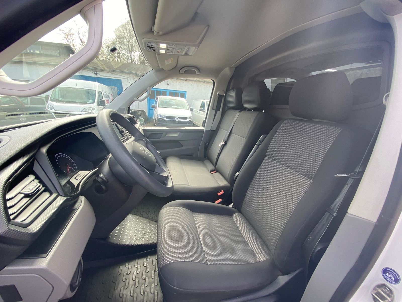 Volkswagen T6.1 Kasten Kombi EcoProfi FWD + Fenster + foto 24