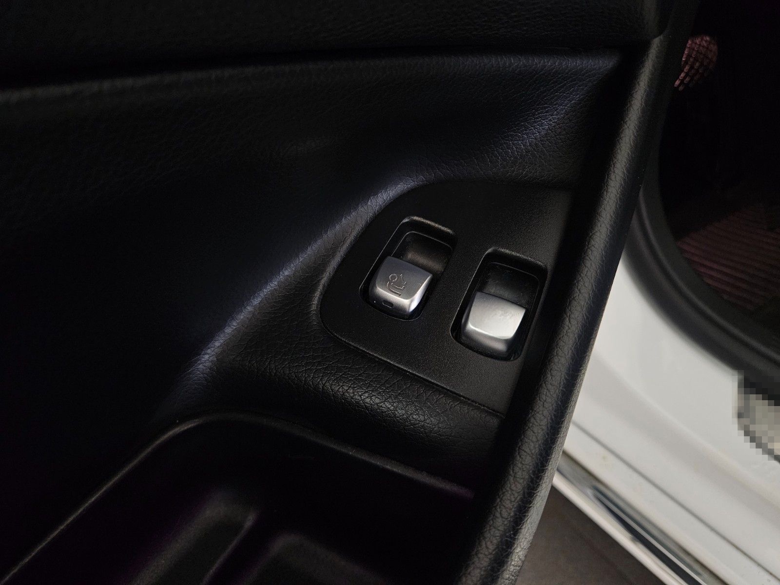 Mercedes-Benz E 220 d T *Sound*360°K.*Leder* foto 12