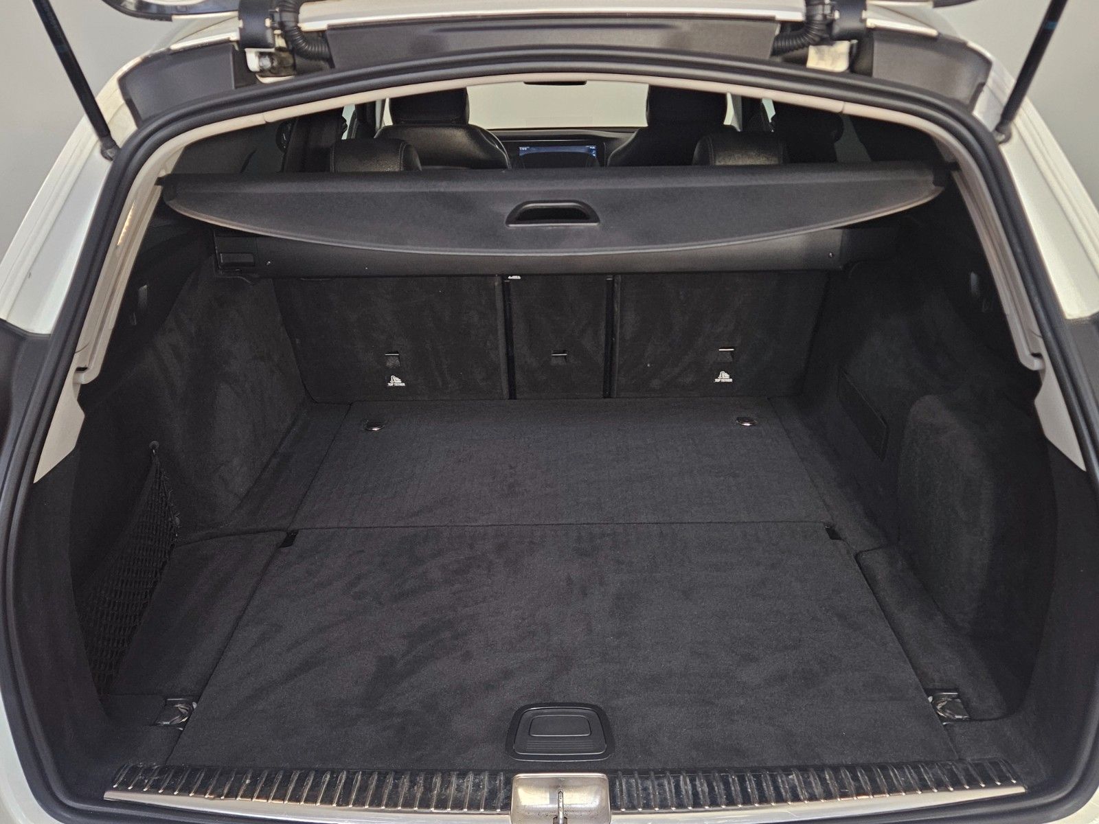 Mercedes-Benz E 220 d T *Sound*360°K.*Leder* foto 7