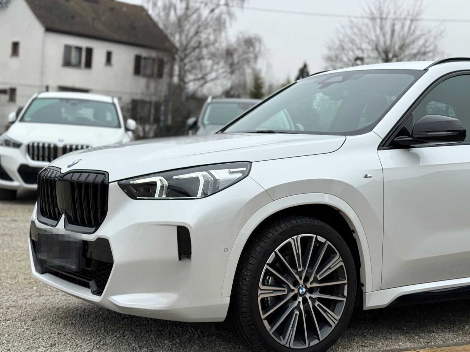 BMW X1 23d xDrive M Sport AHK h/k Memory 20 Zoll ACC foto 3