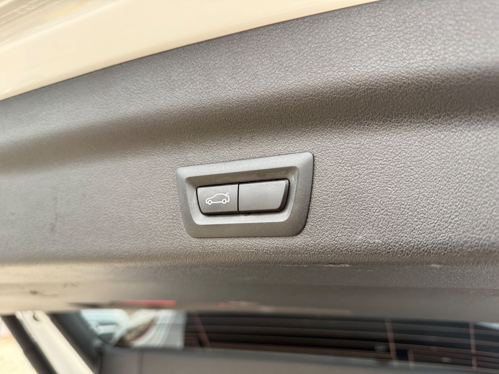 BMW X1 23d xDrive M Sport AHK h/k Memory 20 Zoll ACC foto 24