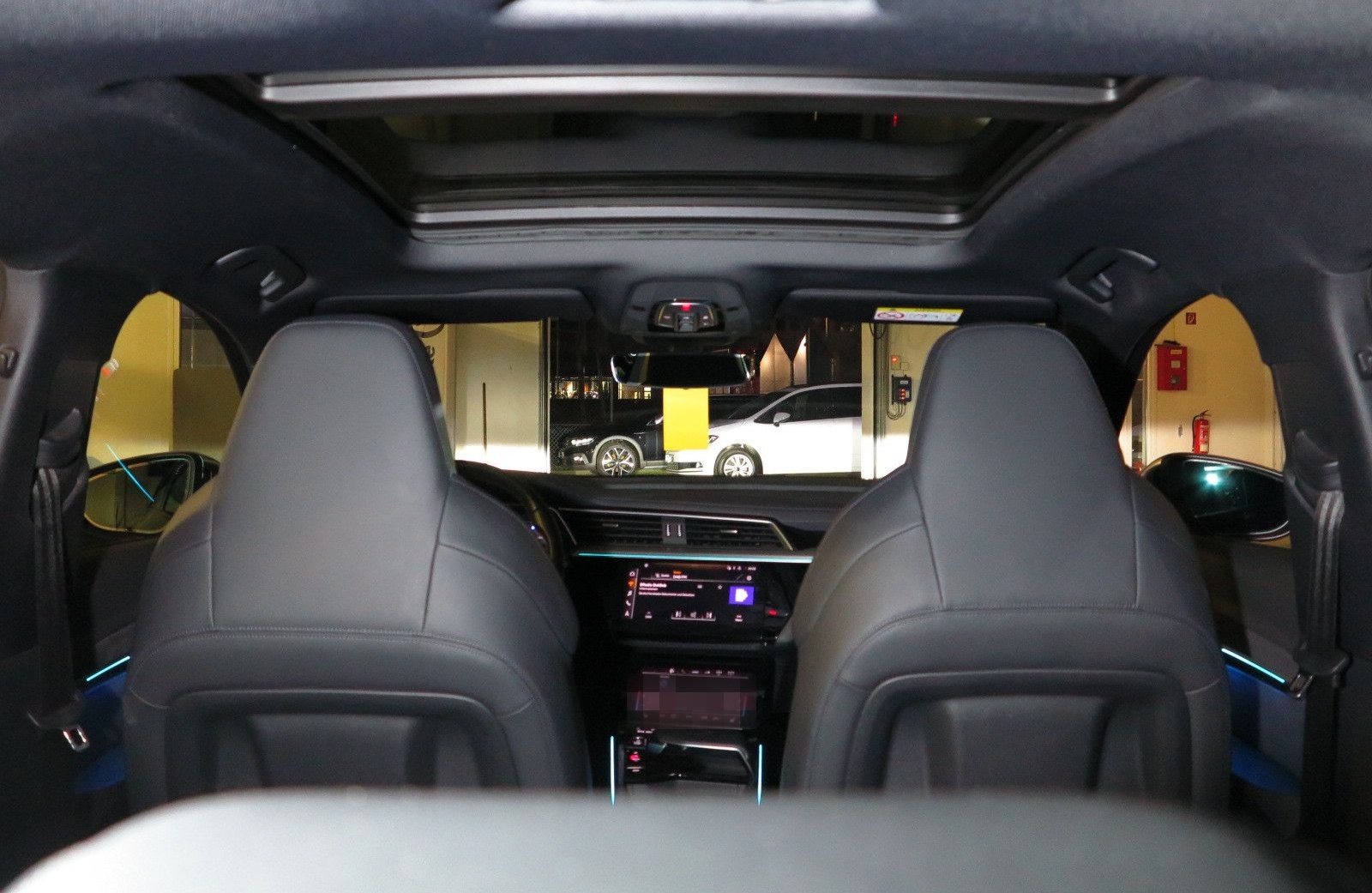 Audi e-tron Sportback S quattro Leder AHK Navi LM22 foto 14