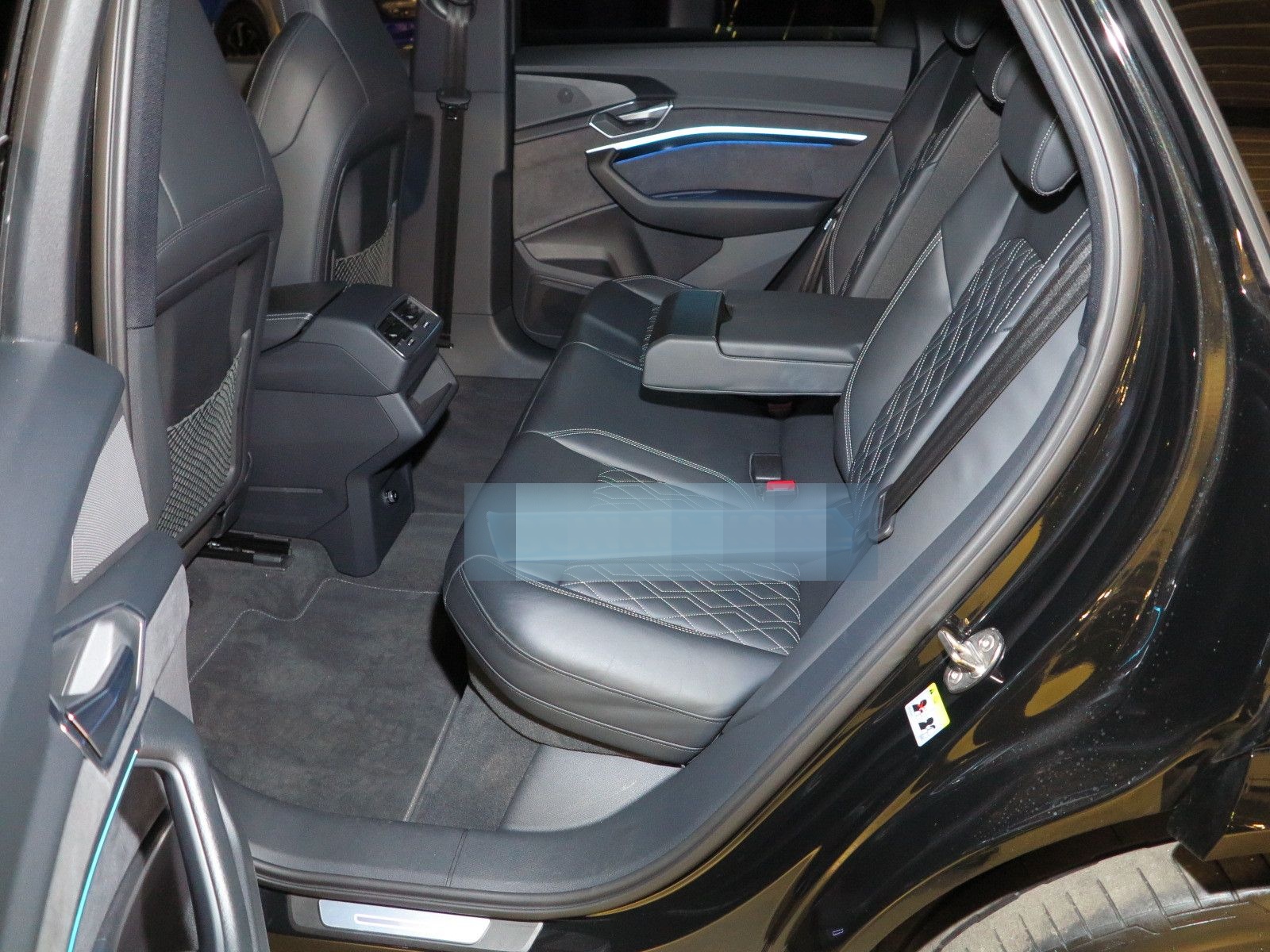 Audi e-tron Sportback S quattro Leder AHK Navi LM22 foto 5