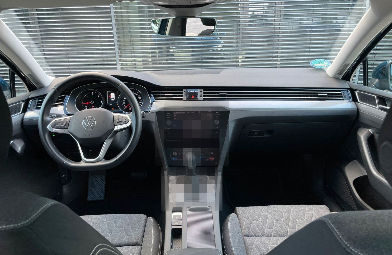 Volkswagen Passat Variant Business 2.0 | AHK foto 6