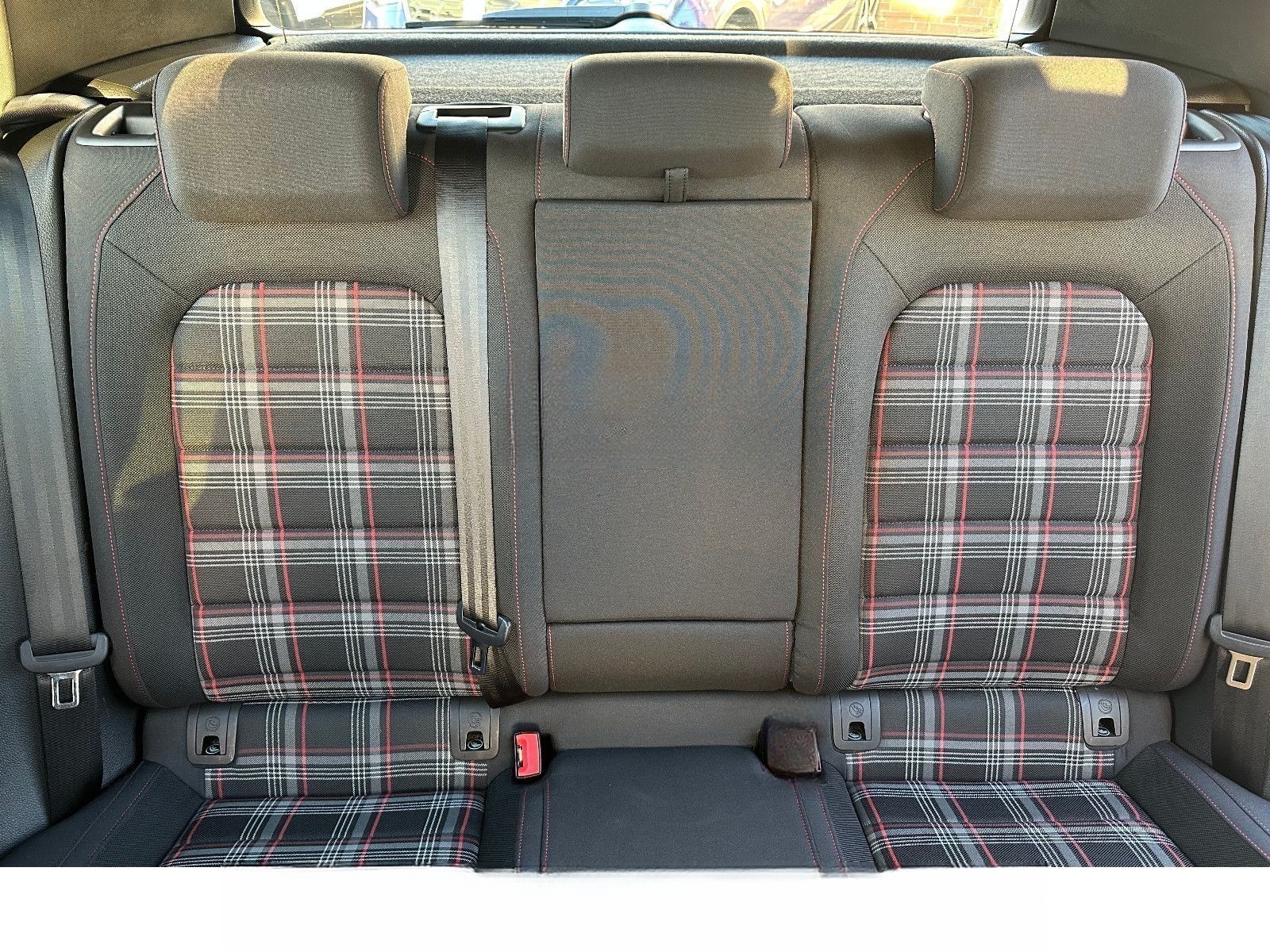 Volkswagen Golf Lim. GTI Performance 245 PS*DSG*SHZ*LED* foto 14