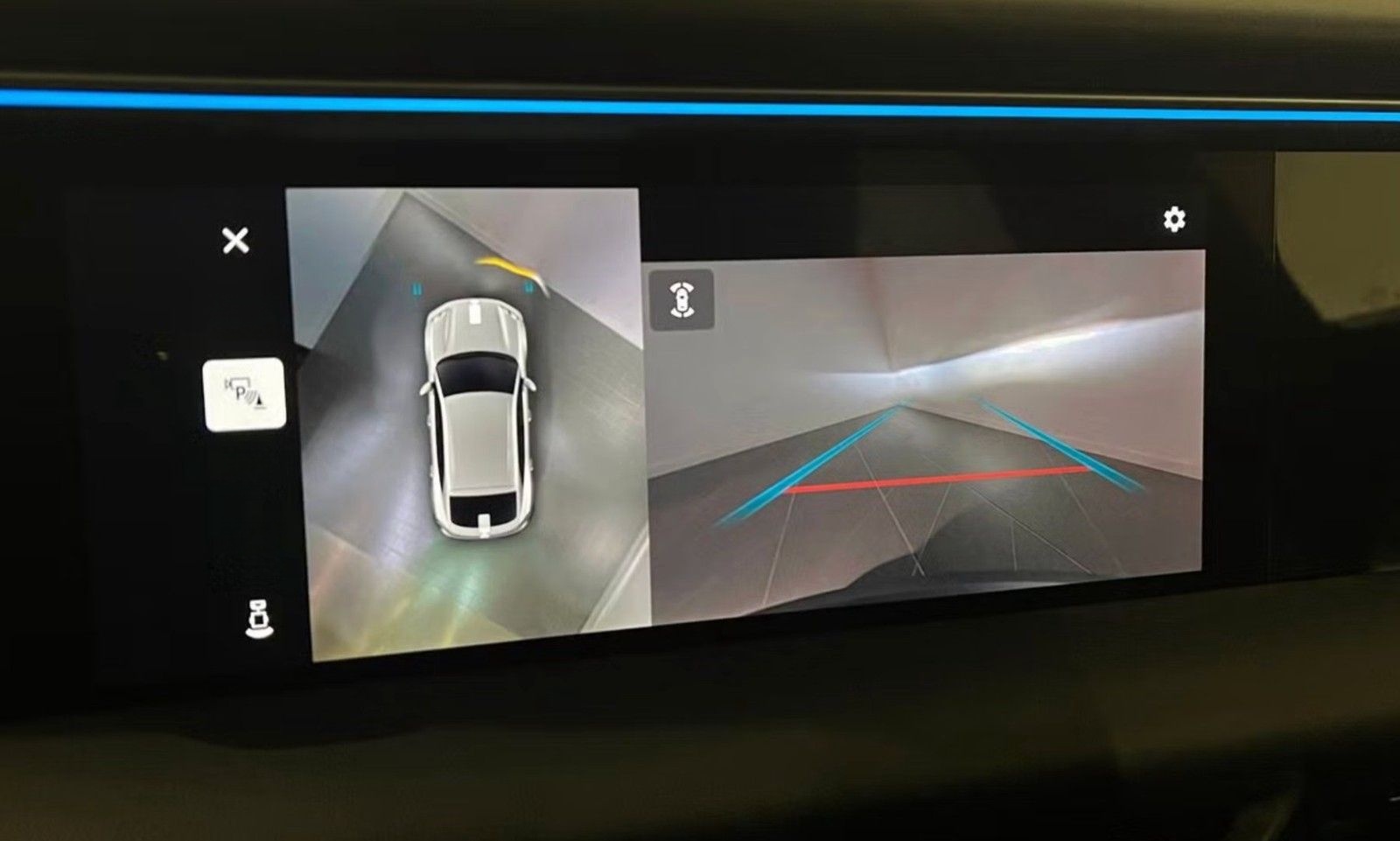 Porsche Macan Electric 4 foto 12