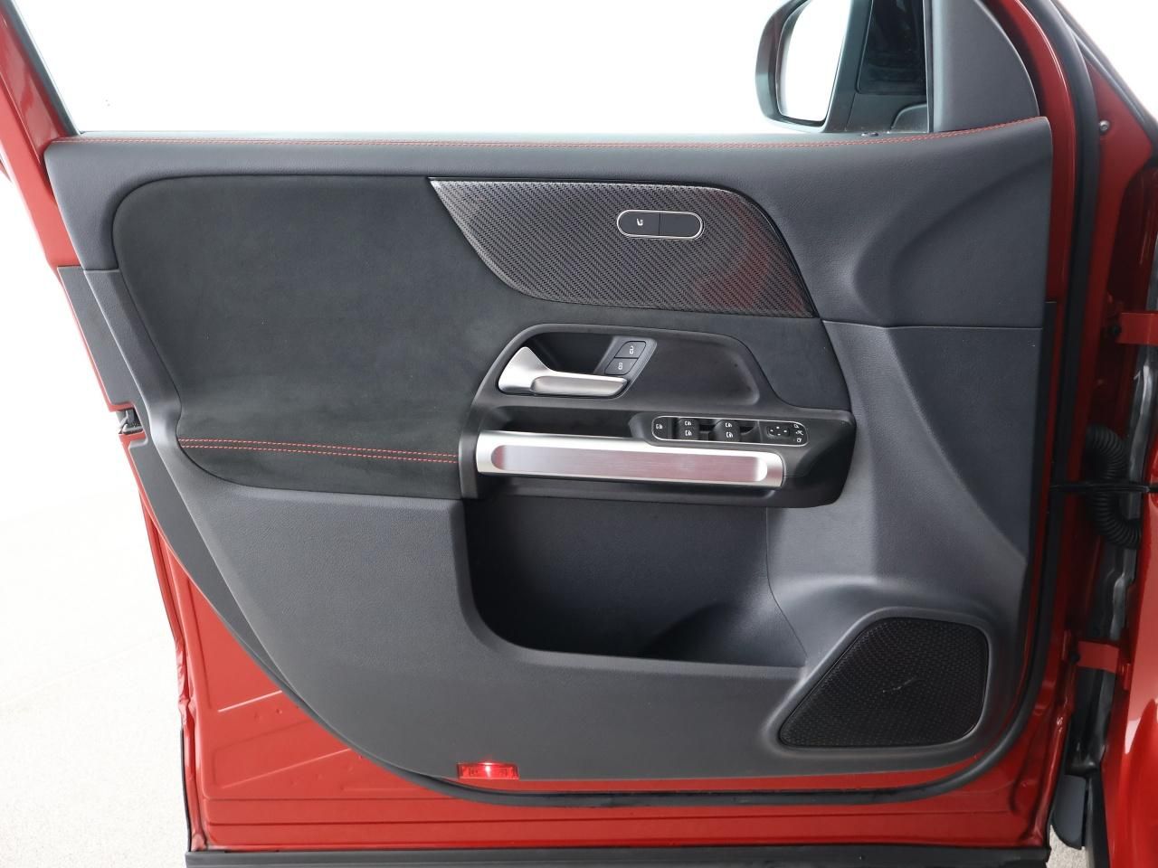 Mercedes-Benz GLB 200 d 4M AMG Night MBUX AHK Distronic 360 foto 13