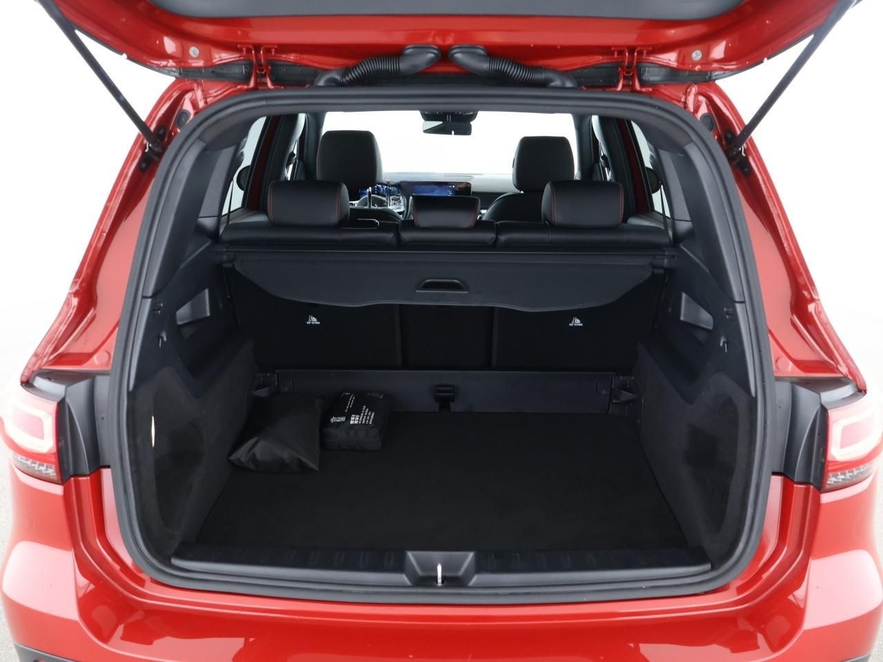 Mercedes-Benz GLB 200 d 4M AMG Night MBUX AHK Distronic 360 foto 16