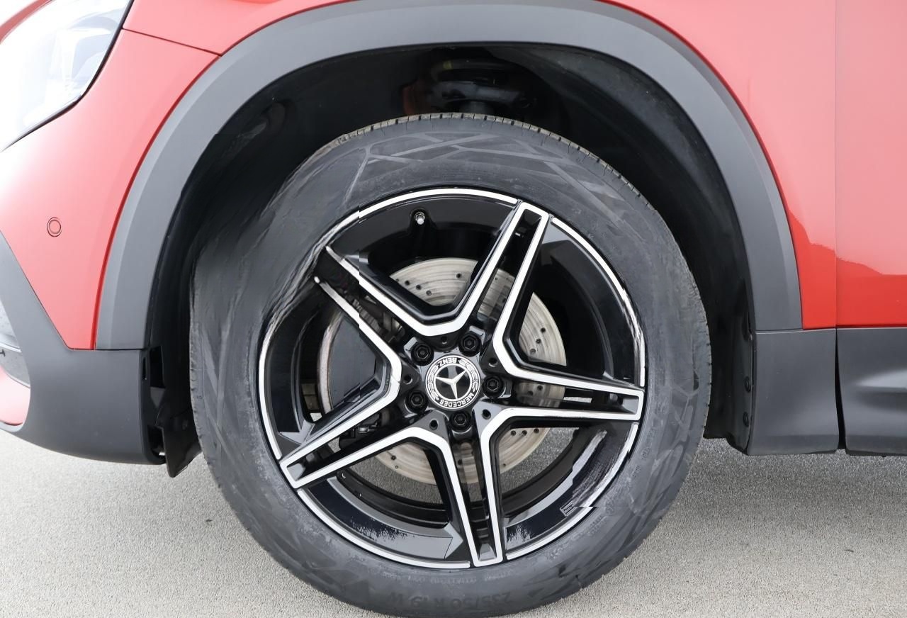 Mercedes-Benz GLB 200 d 4M AMG Night MBUX AHK Distronic 360 foto 17