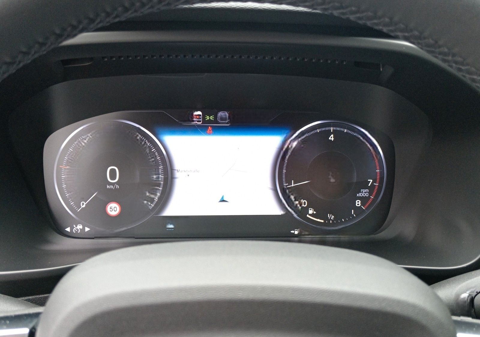 Volvo XC40 R Design 2WD TOP-Zustand foto 19