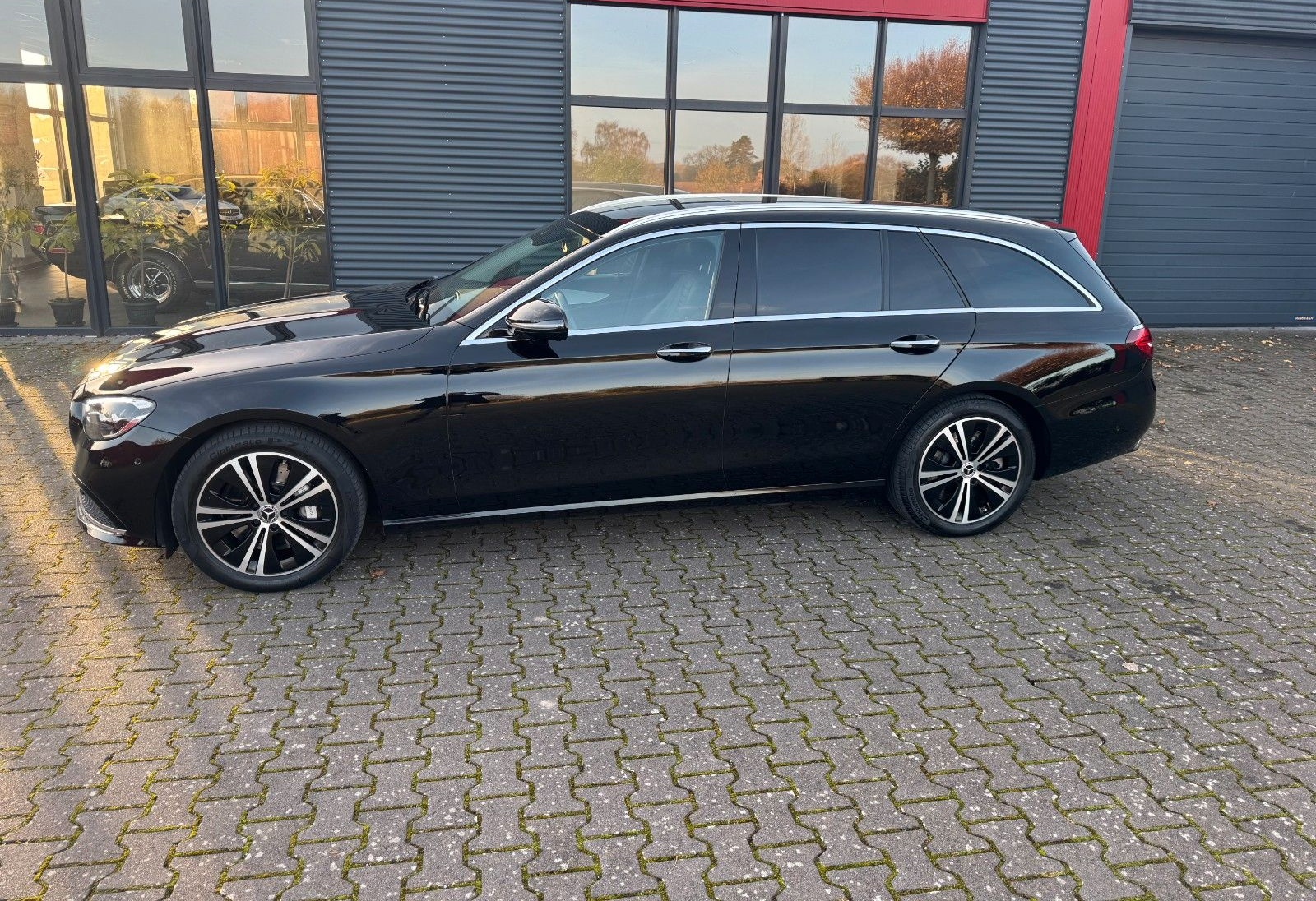 Mercedes-Benz E 450 T 4M Avantgarde Standheizung LEDER LED 360 foto 3