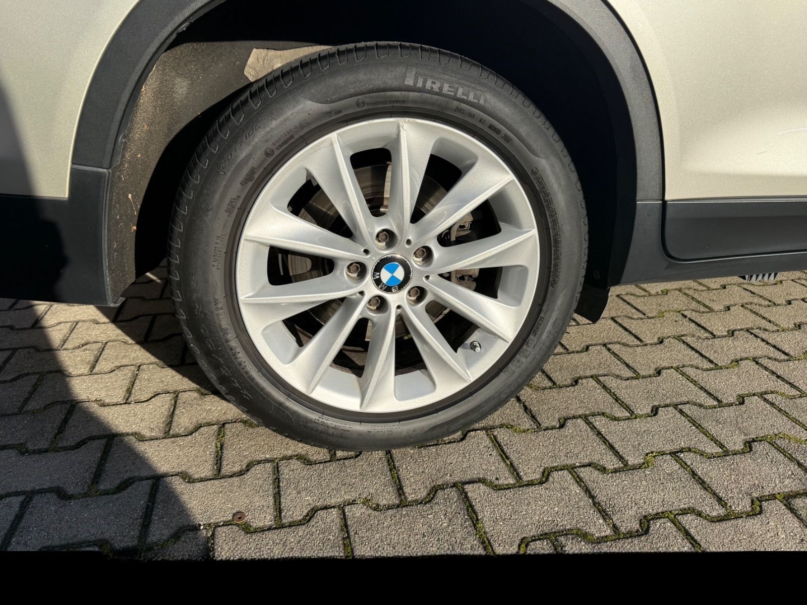 BMW X3 xDrive 20d-NAVI-XEN-AHK-PANO-LEDER-HUP-BMW KD foto 5