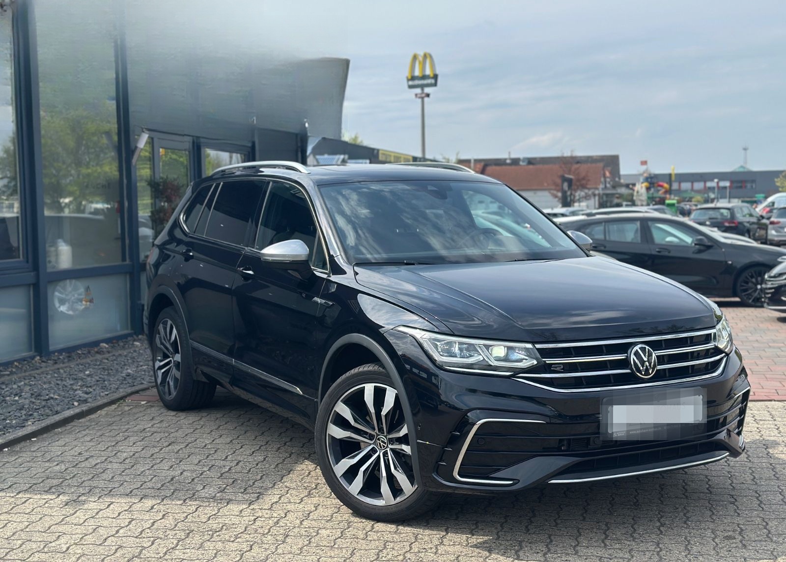 Volkswagen Tiguan Allspace R-LINE*STANDH*PANO*H&K*360°*MATR
