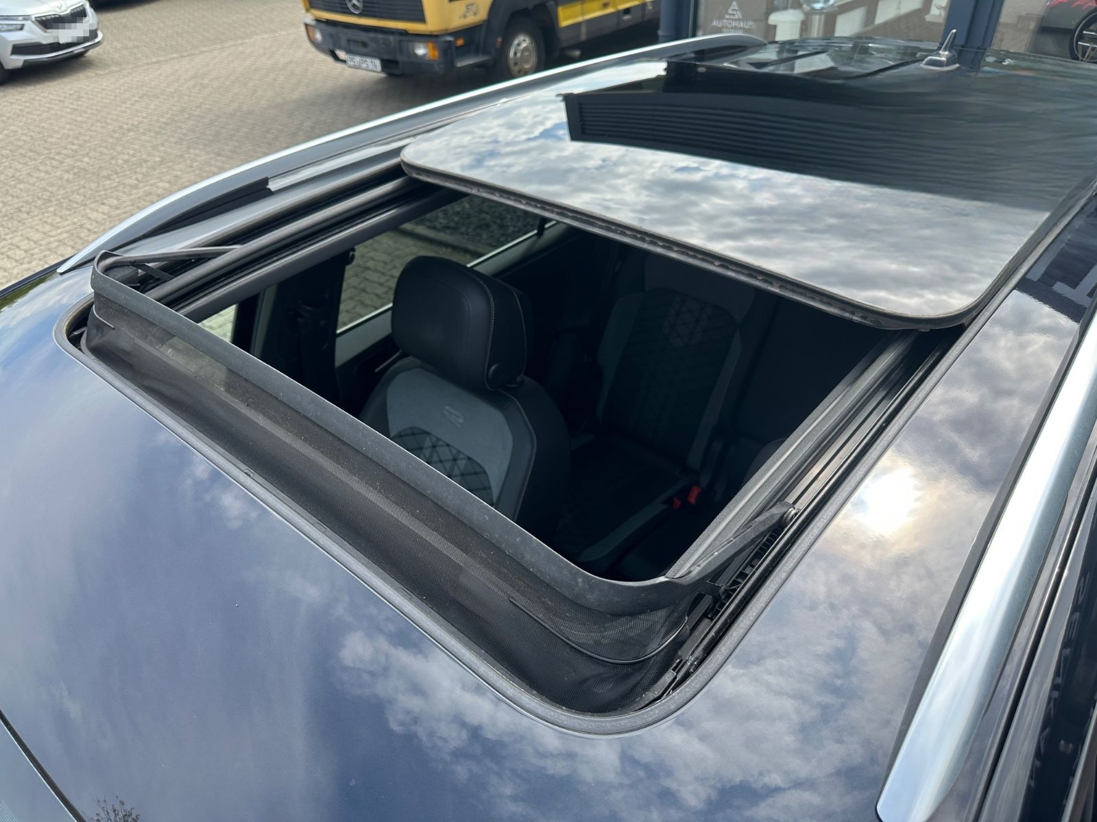 Volkswagen Tiguan Allspace R-LINE*STANDH*PANO*H&K*360°*MATR foto 11