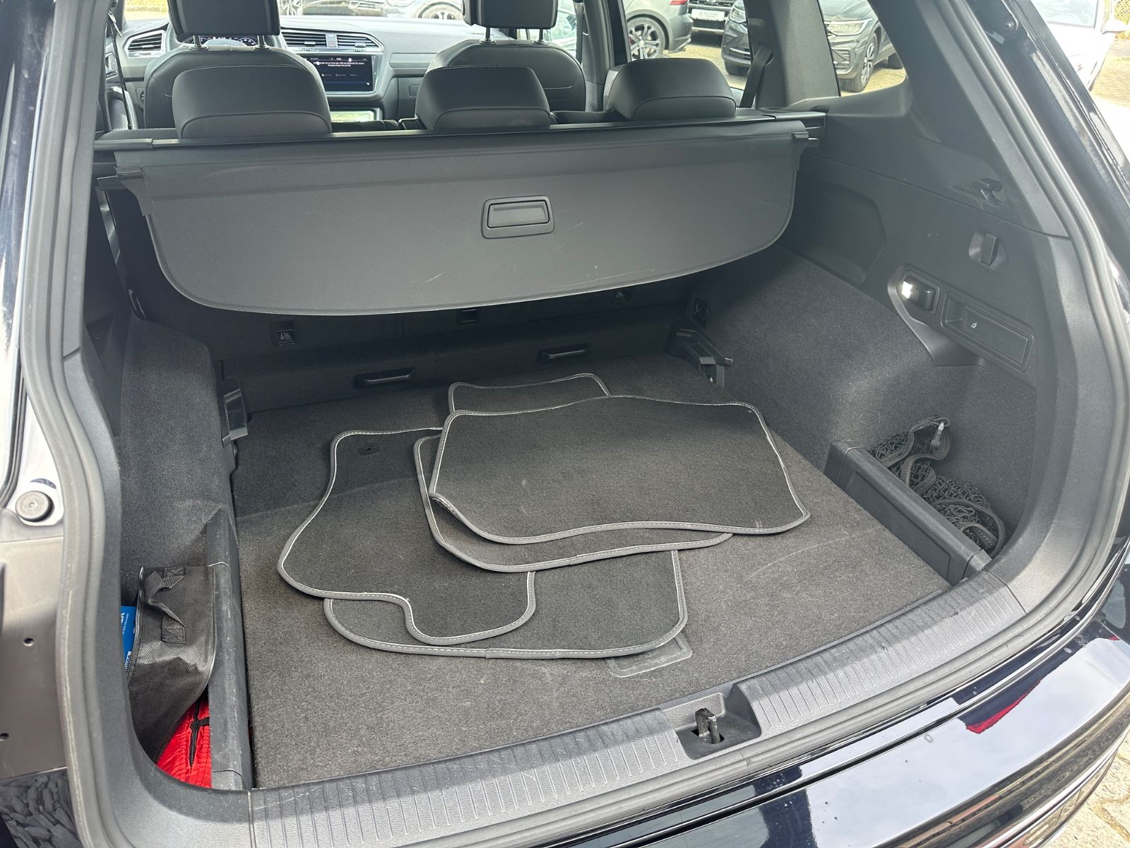 Volkswagen Tiguan Allspace R-LINE*STANDH*PANO*H&K*360°*MATR foto 15