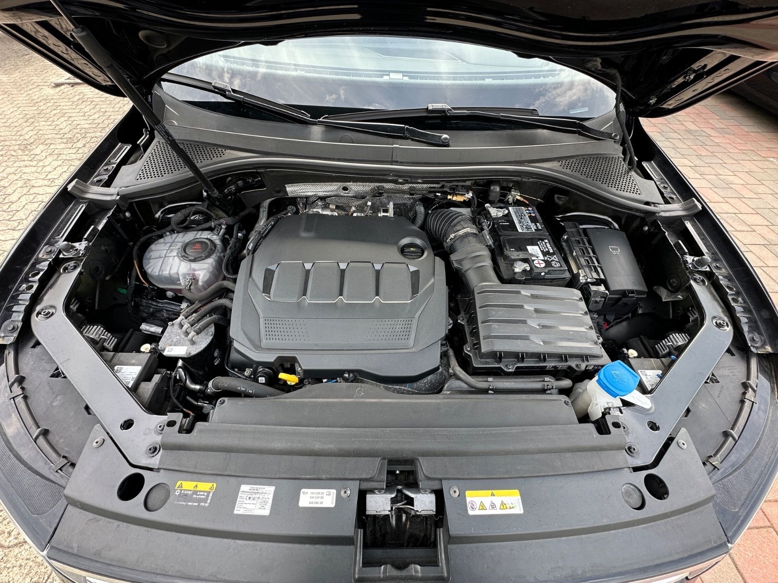 Volkswagen Tiguan Allspace R-LINE*STANDH*PANO*H&K*360°*MATR foto 16