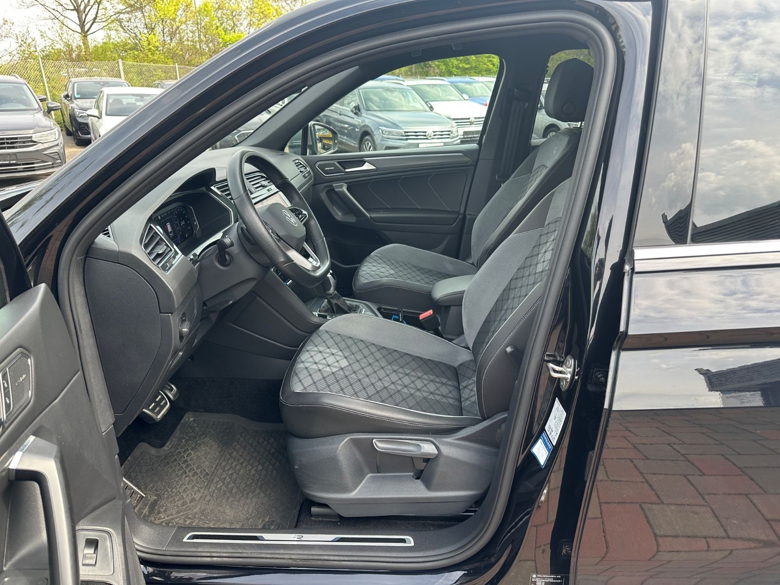 Volkswagen Tiguan Allspace R-LINE*STANDH*PANO*H&K*360°*MATR foto 20