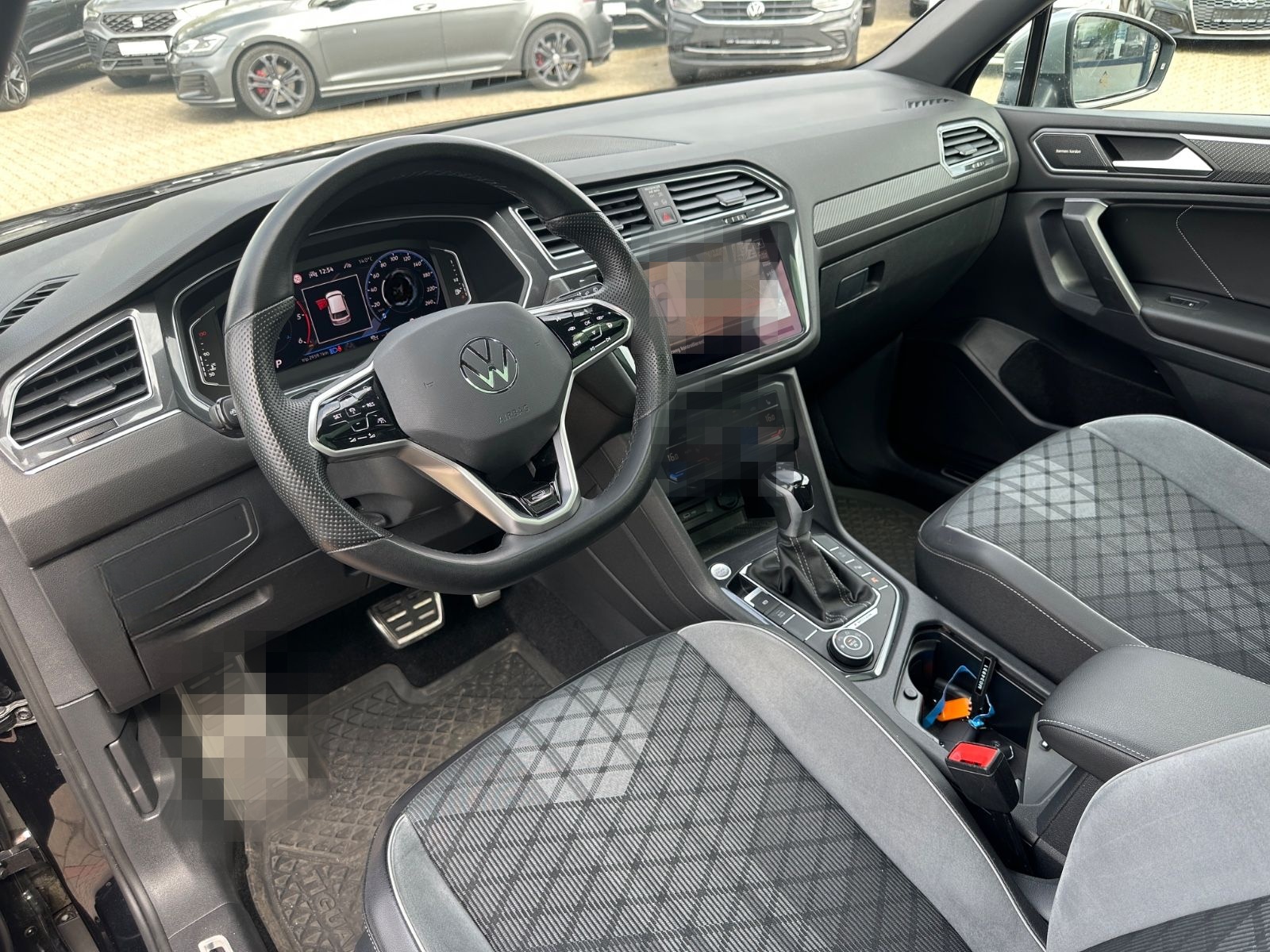 Volkswagen Tiguan Allspace R-LINE*STANDH*PANO*H&K*360°*MATR foto 24