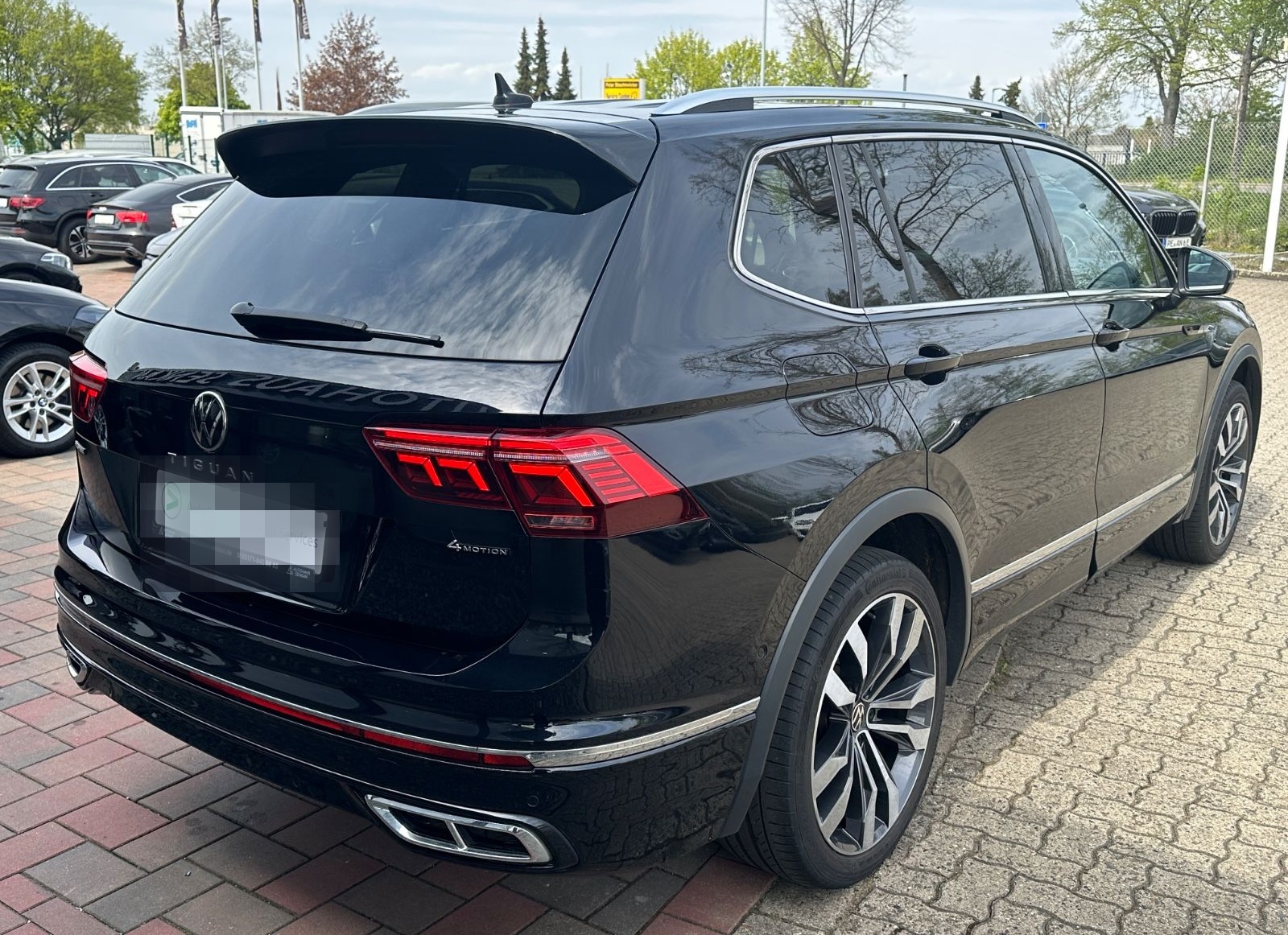 Volkswagen Tiguan Allspace R-LINE*STANDH*PANO*H&K*360°*MATR foto 5