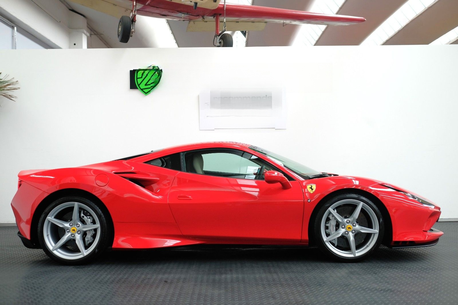 Ferrari F8 Tributo/LIFT/CAMERA/PDC/FULL ELECTRIC SEATS foto 5