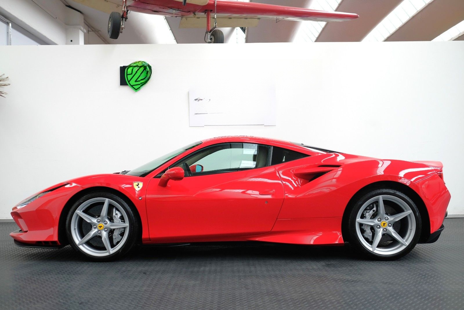 Ferrari F8 Tributo/LIFT/CAMERA/PDC/FULL ELECTRIC SEATS foto 9
