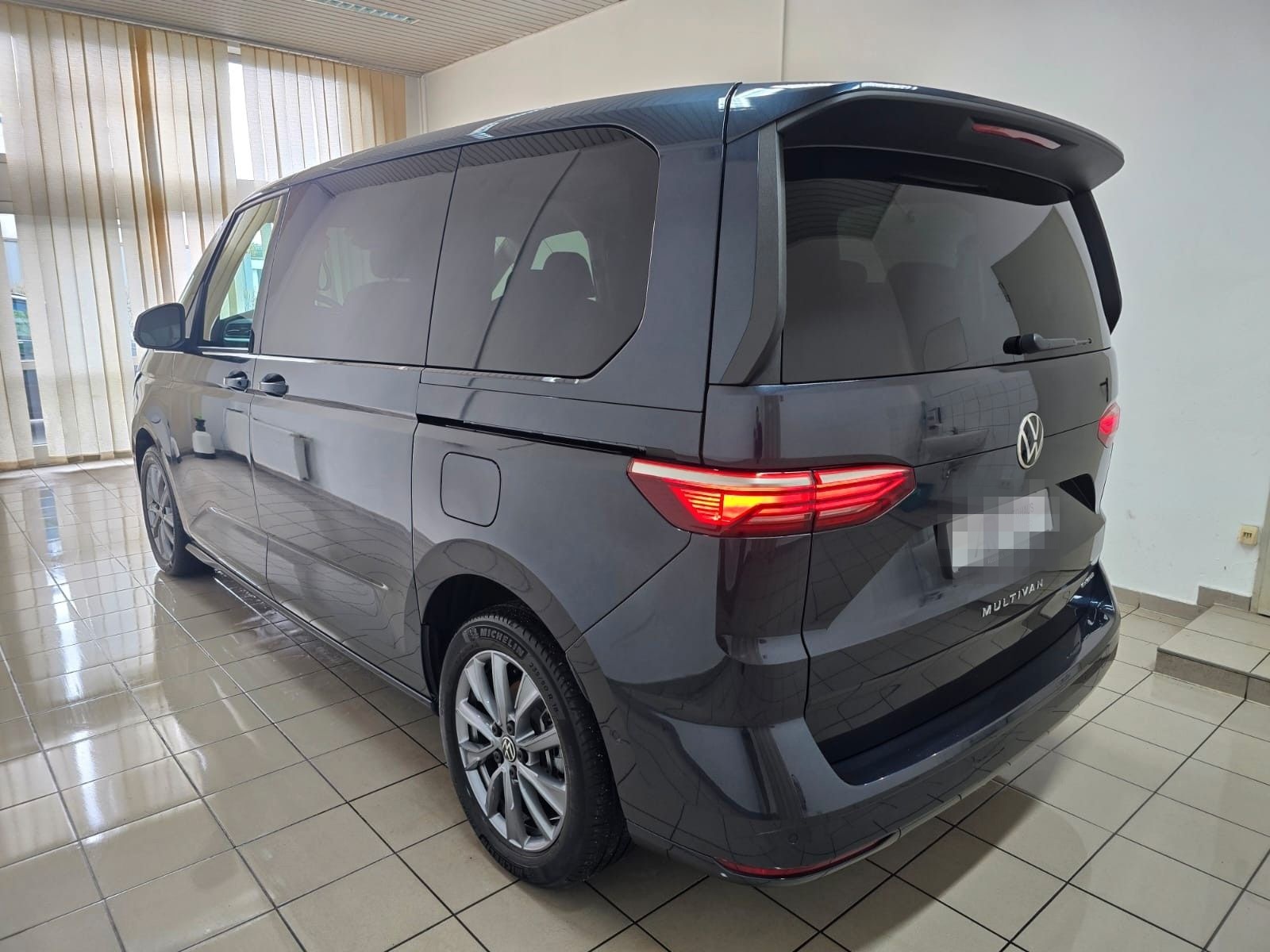 Volkswagen T7 Multivan 1.4 TSI eHybrid Matrix Navi AHK 7 Si foto 2