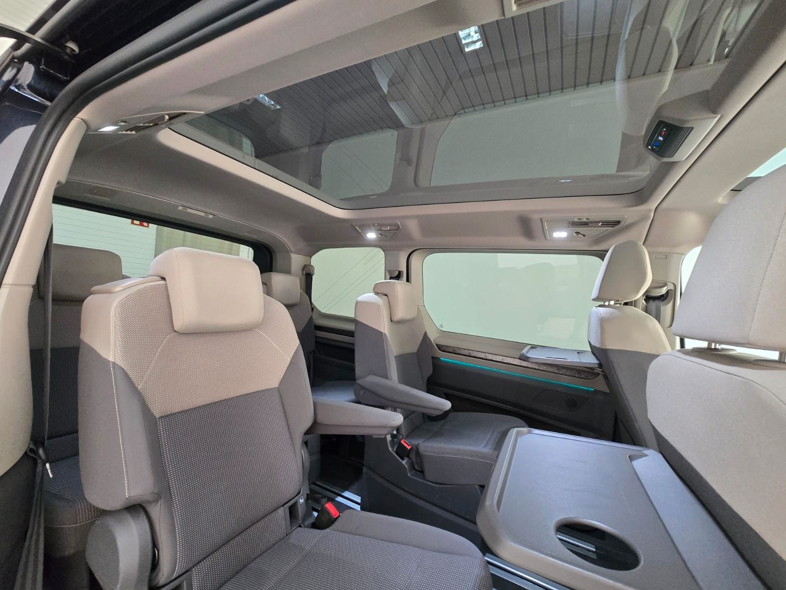 Volkswagen T7 Multivan 1.4 TSI eHybrid Matrix Navi AHK 7 Si foto 12