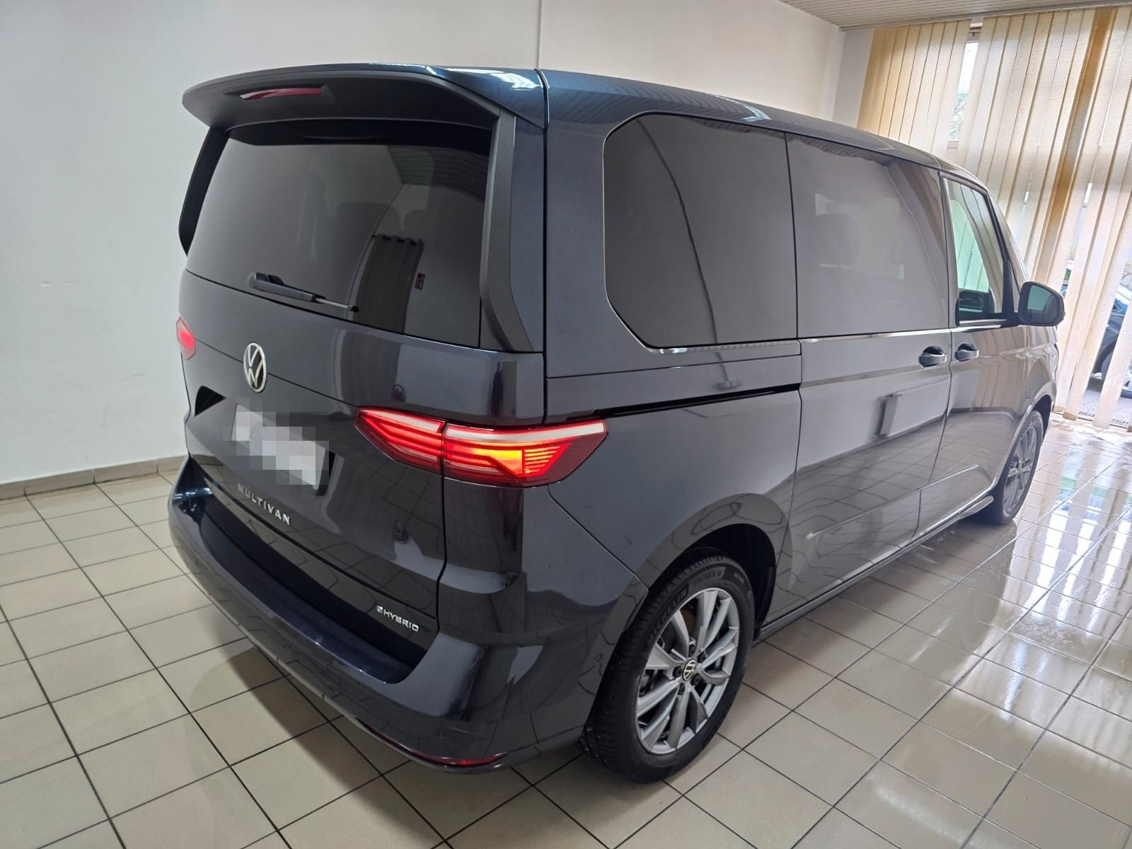 Volkswagen T7 Multivan 1.4 TSI eHybrid Matrix Navi AHK 7 Si foto 3