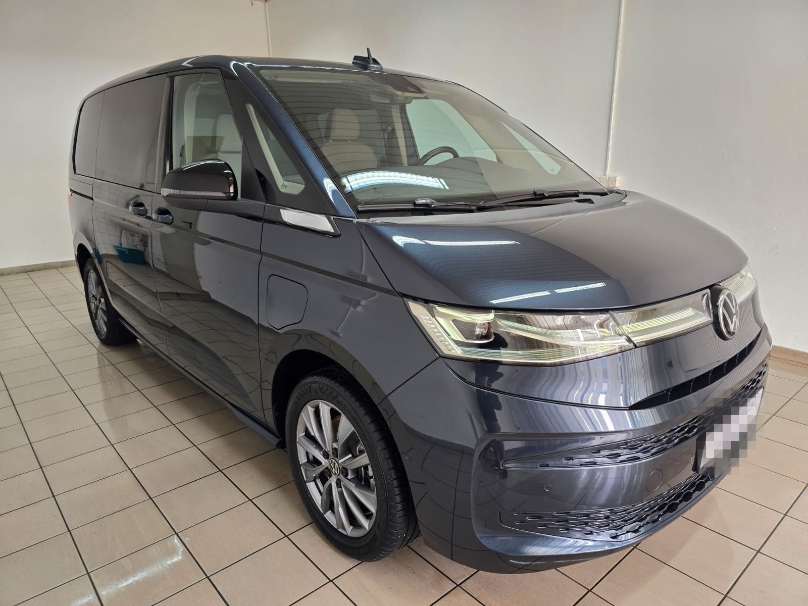 Volkswagen T7 Multivan 1.4 TSI eHybrid Matrix Navi AHK 7 Si foto 4