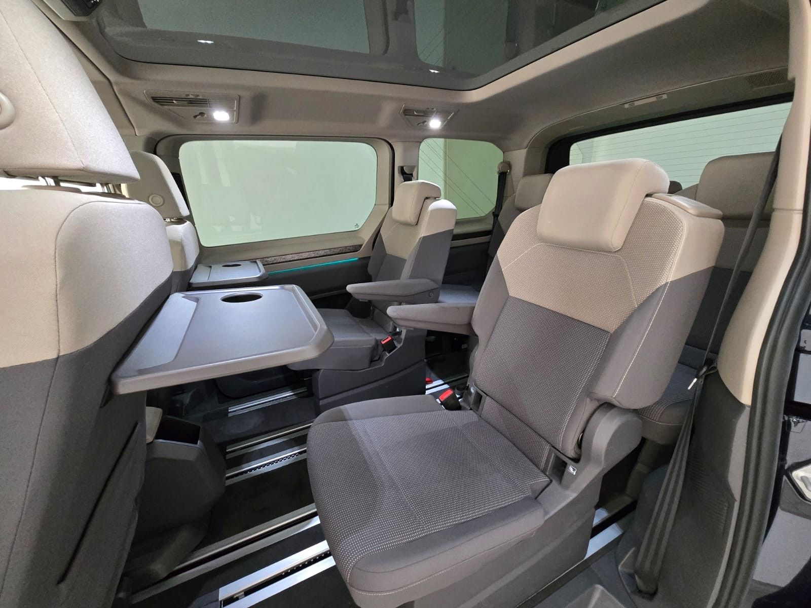 Volkswagen T7 Multivan 1.4 TSI eHybrid Matrix Navi AHK 7 Si foto 10