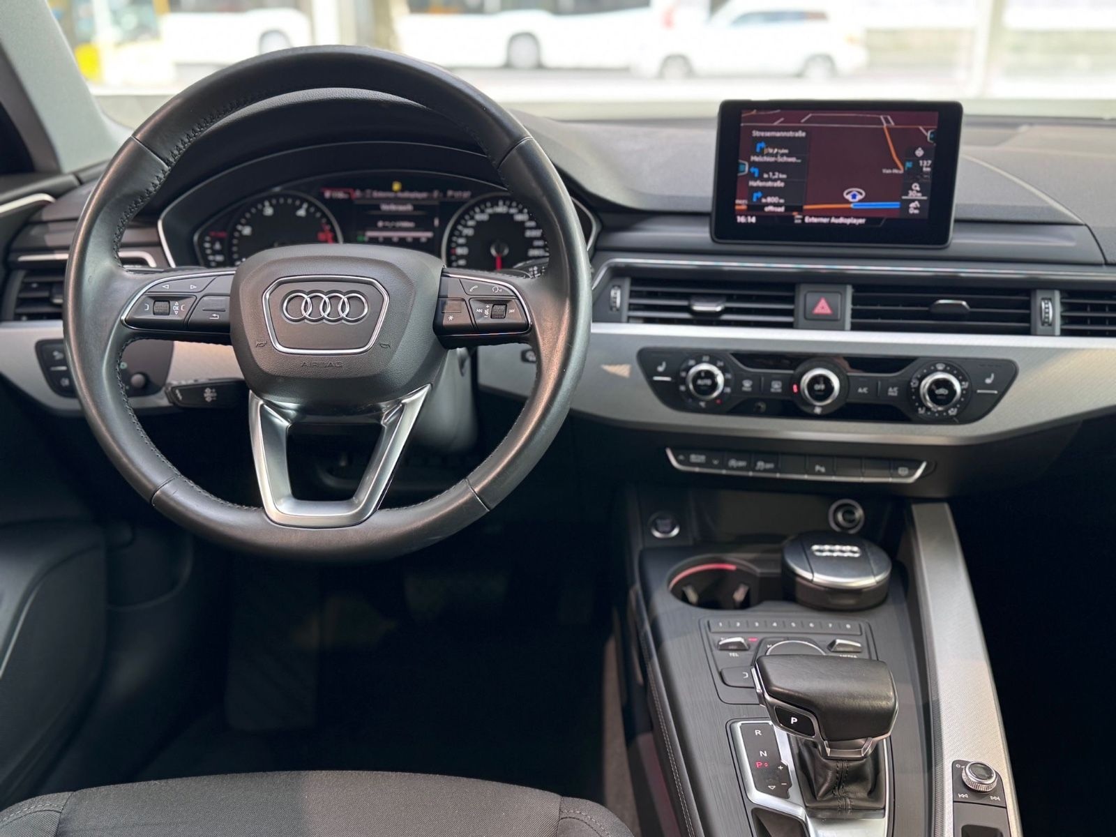 Audi A4 Avant 2.0 TDI*AUTOM.*AHK SCHW*KAMERA*TEMPO* foto 16