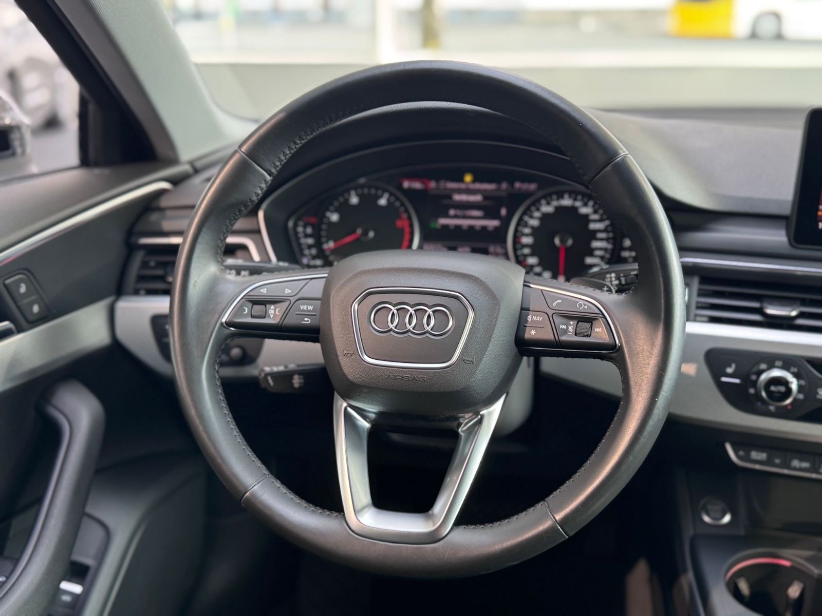 Audi A4 Avant 2.0 TDI*AUTOM.*AHK SCHW*KAMERA*TEMPO* foto 22