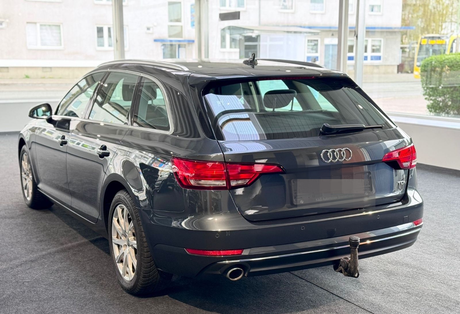 Audi A4 Avant 2.0 TDI*AUTOM.*AHK SCHW*KAMERA*TEMPO* foto 5