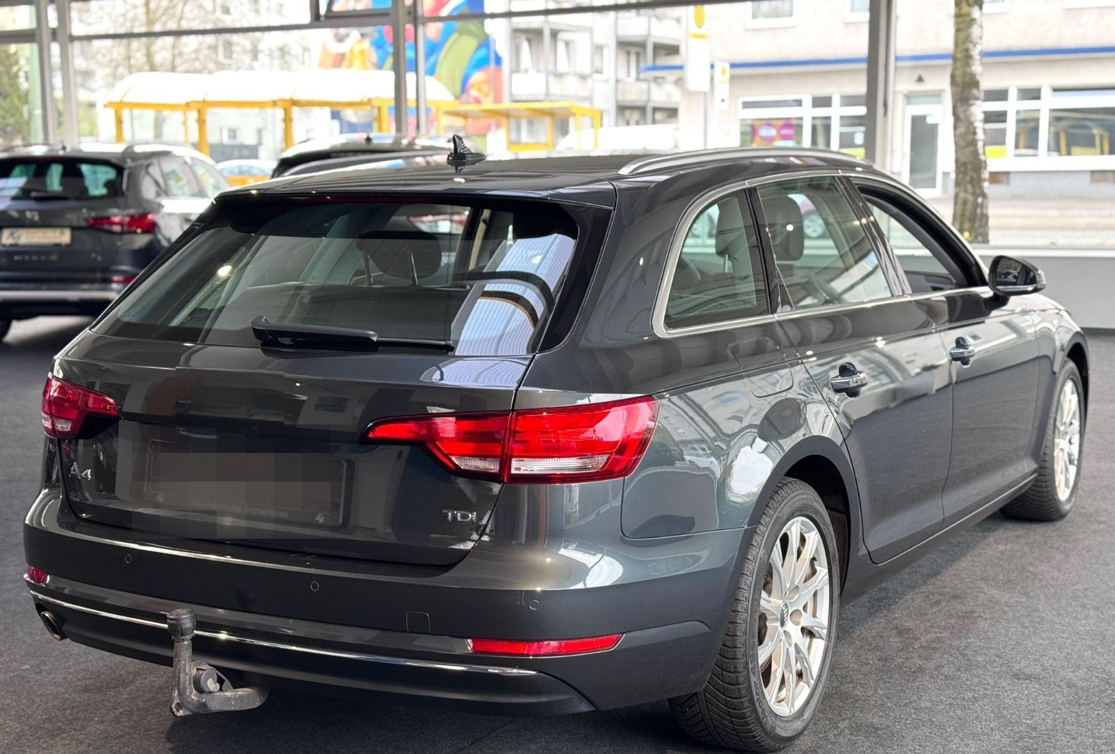 Audi A4 Avant 2.0 TDI*AUTOM.*AHK SCHW*KAMERA*TEMPO* foto 9