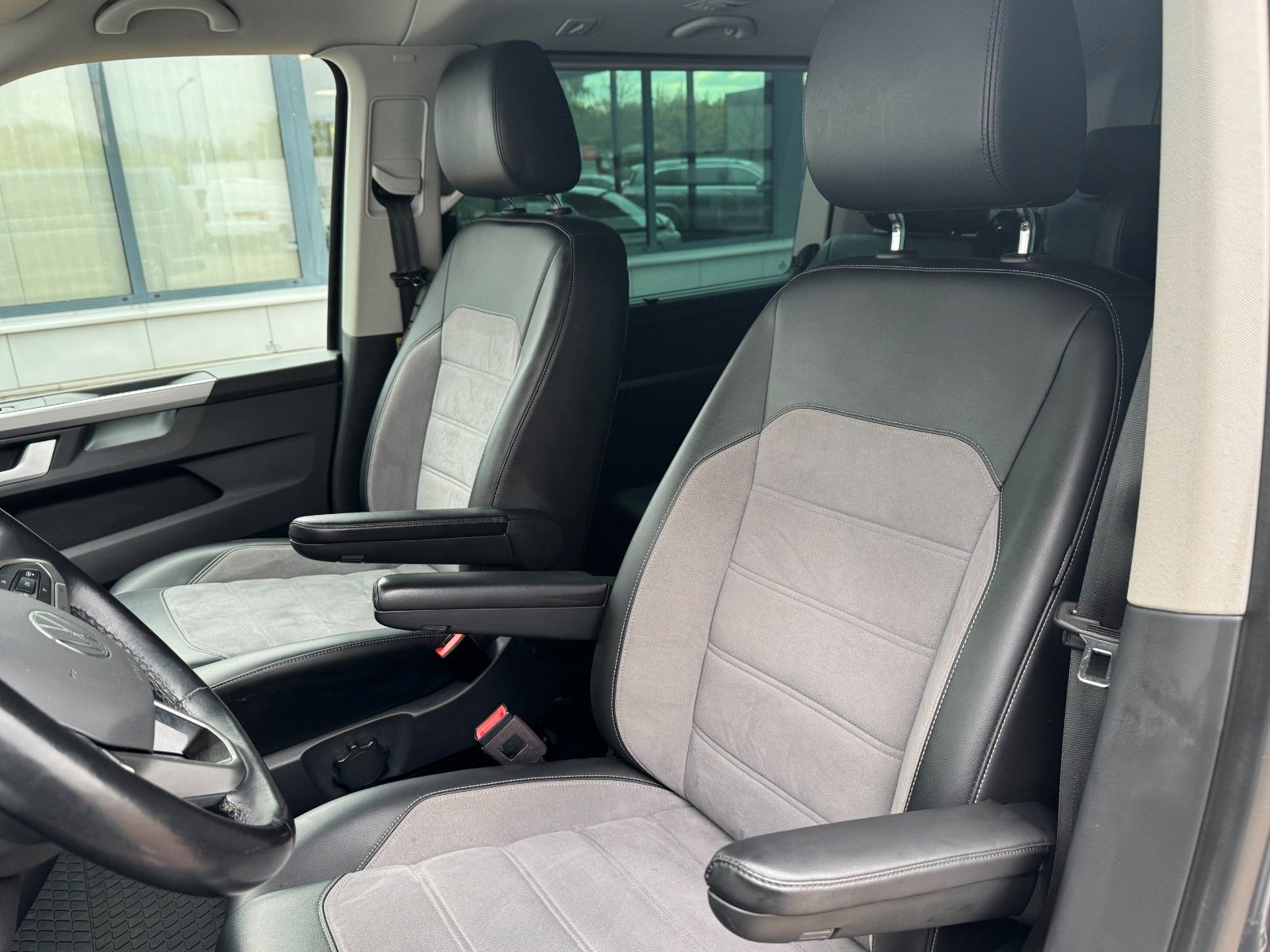 Volkswagen T6.1 Multivan "Edition" 2.0 TDI DSG LED CAM foto 5