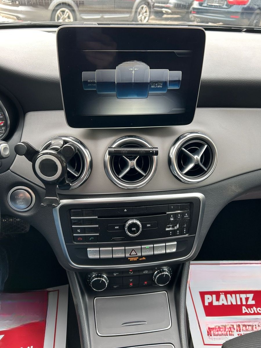 Mercedes-Benz GLA 180 GLA 180/lückenloses MB-Scheckheft/Automa foto 18