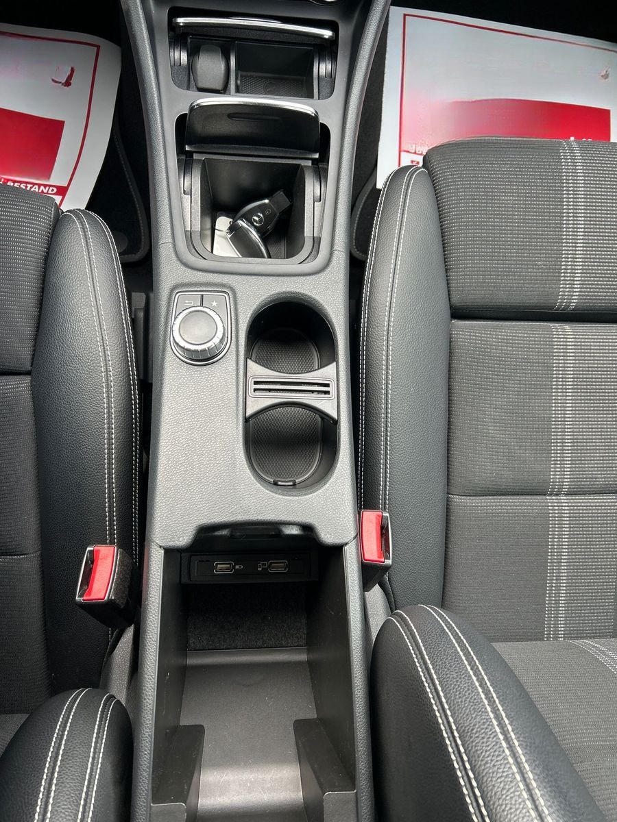 Mercedes-Benz GLA 180 GLA 180/lückenloses MB-Scheckheft/Automa foto 22