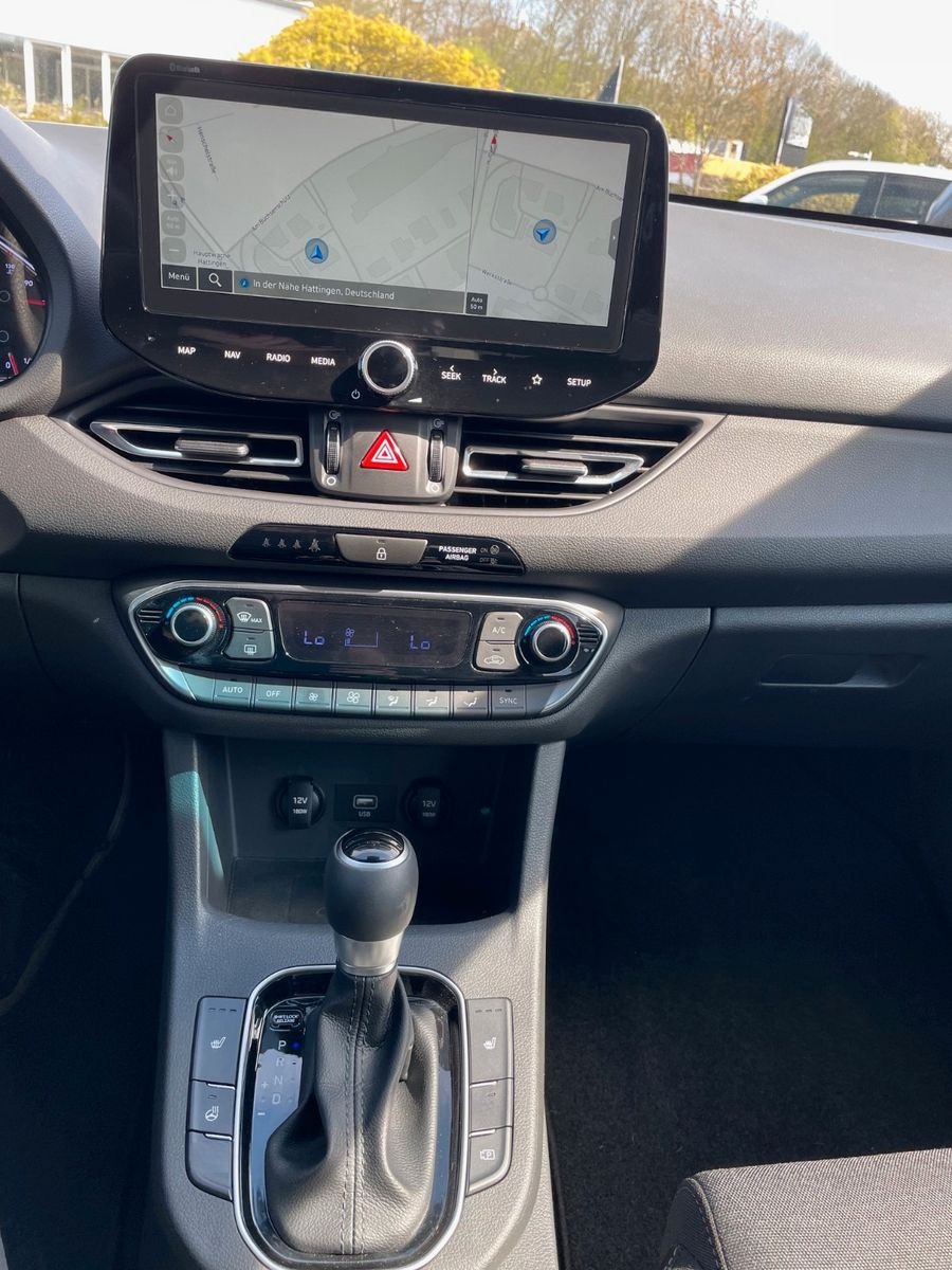Hyundai i30 Intro Edition Mild-Hybrid*AUTOMATIK*NAVI*KAM foto 6