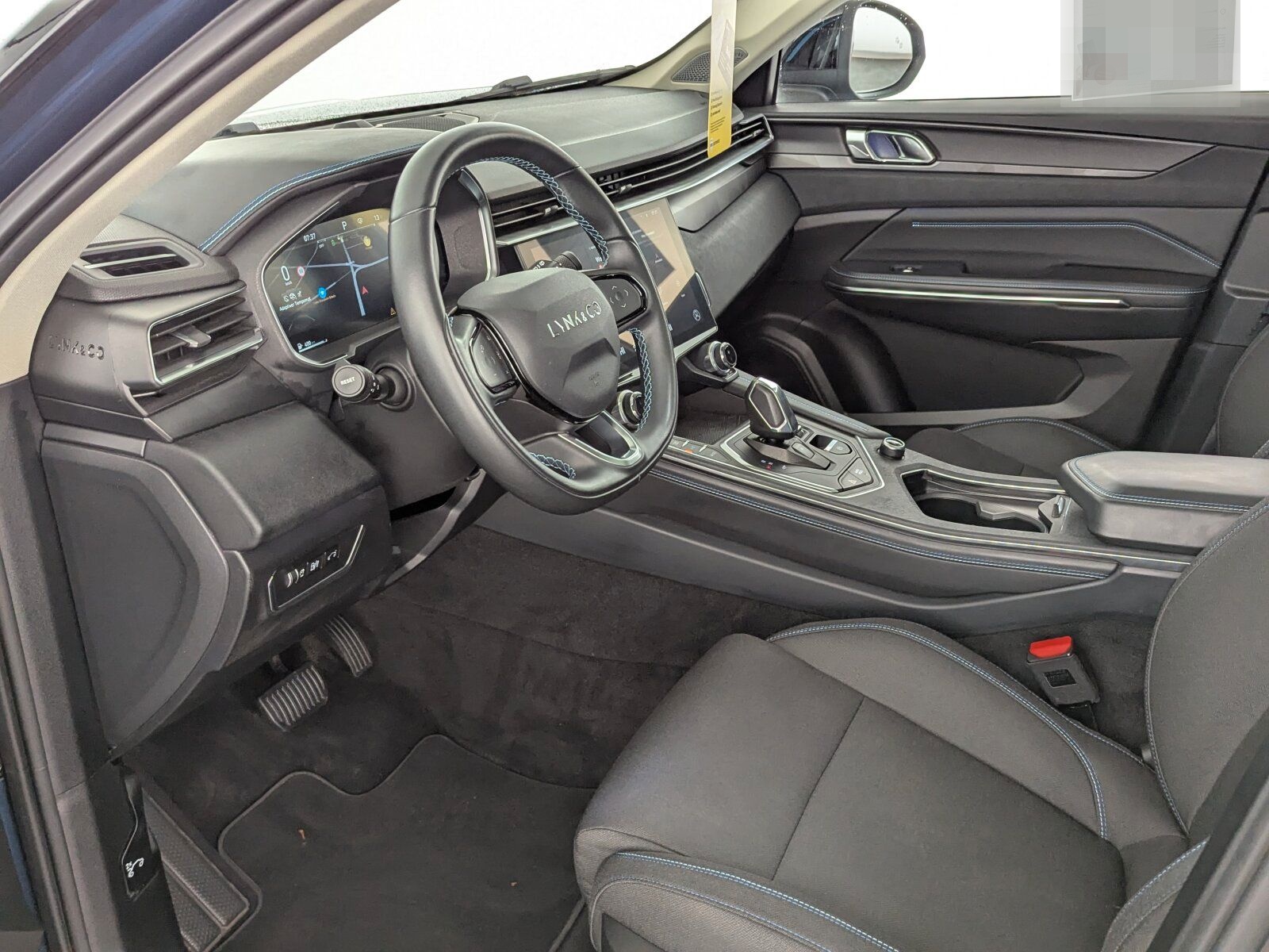 Lynk&Co 01 1,5TD PHEV (EURO 6d) LED+NAVI+PANO+ACC+ foto 15