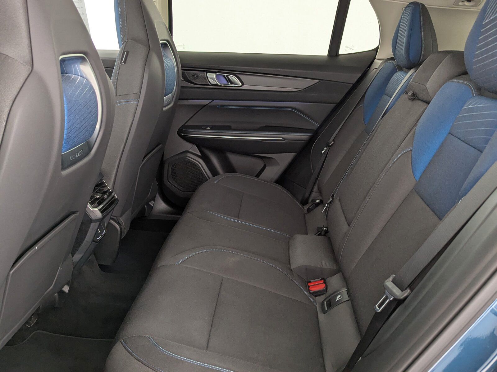 Lynk&Co 01 1,5TD PHEV (EURO 6d) LED+NAVI+PANO+ACC+ foto 18