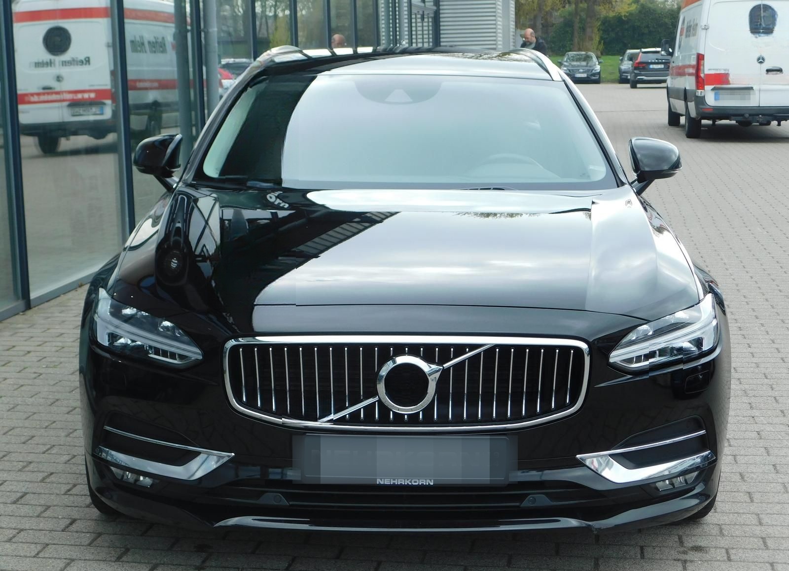 Volvo V90 D4 Momentum foto 2