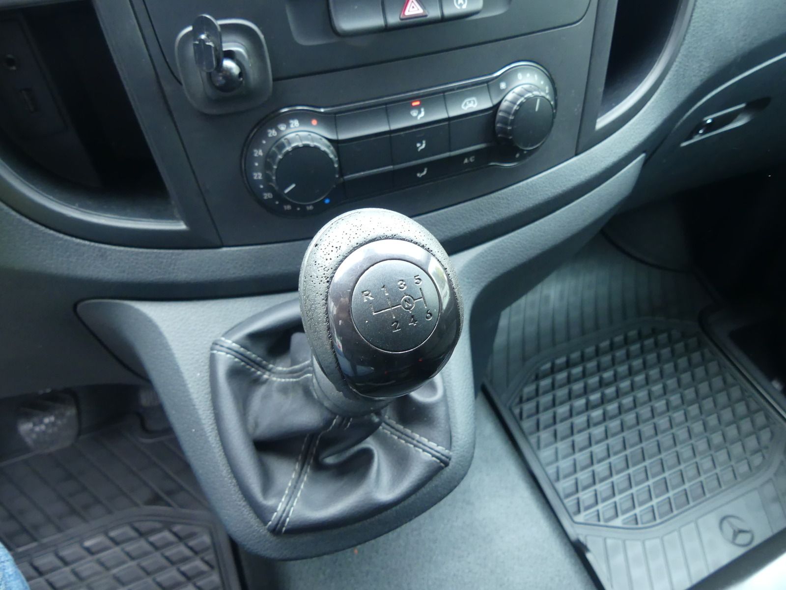 Mercedes-Benz Vito Kasten 110 CDI lang WÜRTH-REGAL/KAM/SHZ foto 9