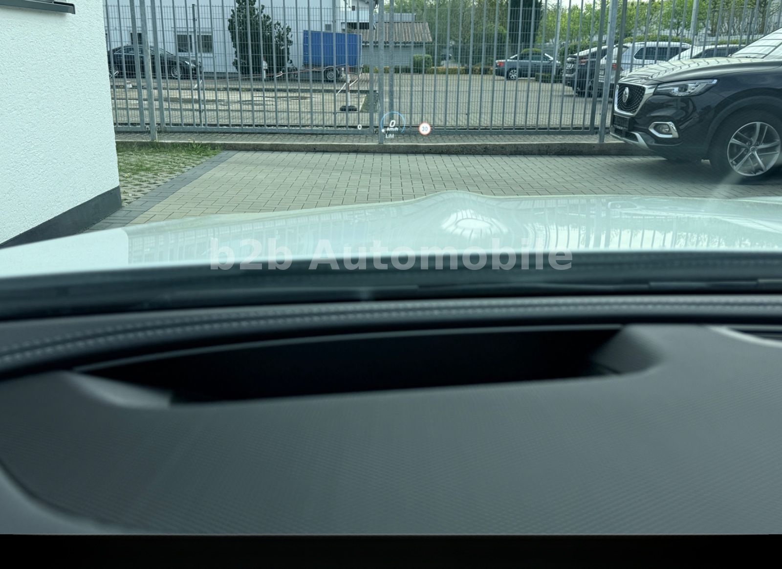 Mercedes-Benz E 200 Coupe 4Matic/AMG/Burm/Beam/Leder/360°/Key foto 21