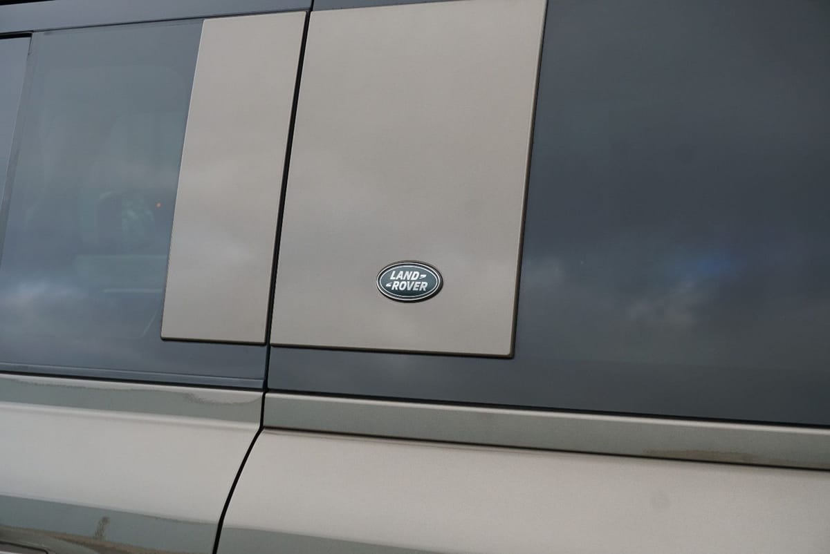 Land Rover Defender 110 HSE Meridian Pano AHK Leder 360° foto 14