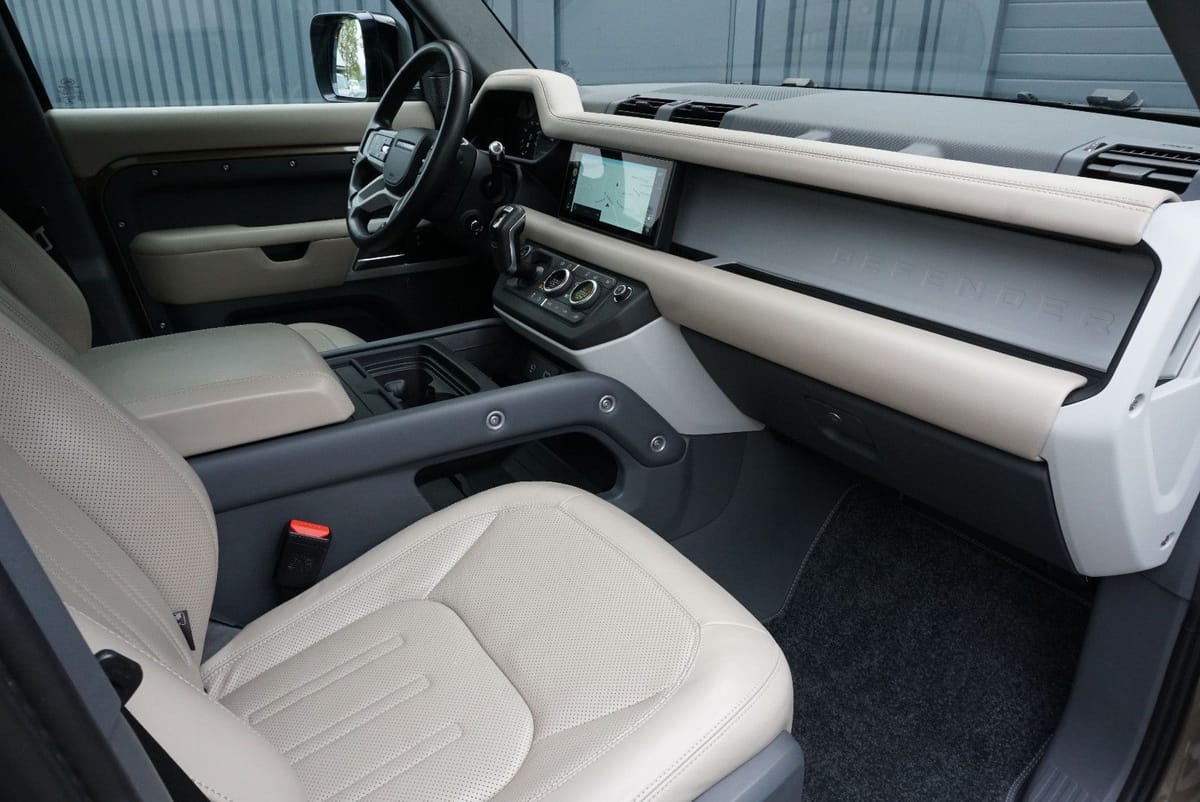 Land Rover Defender 110 HSE Meridian Pano AHK Leder 360° foto 20