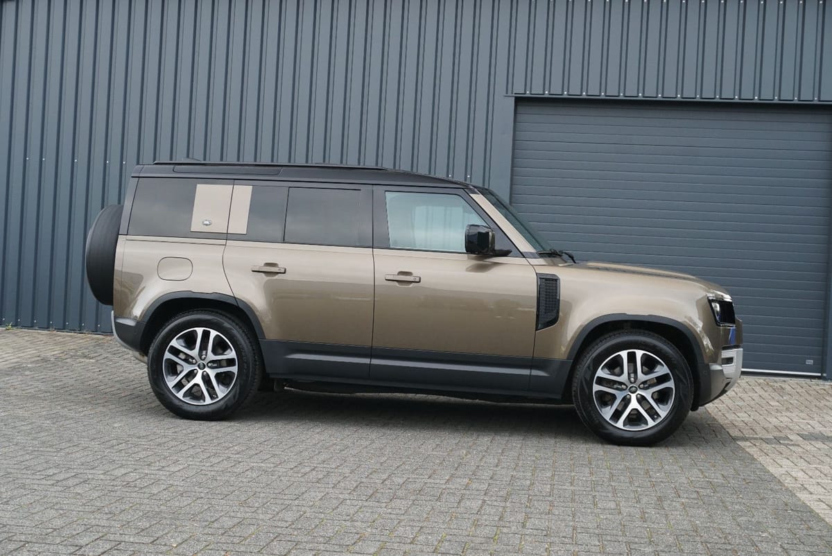 Land Rover Defender 110 HSE Meridian Pano AHK Leder 360° foto 8