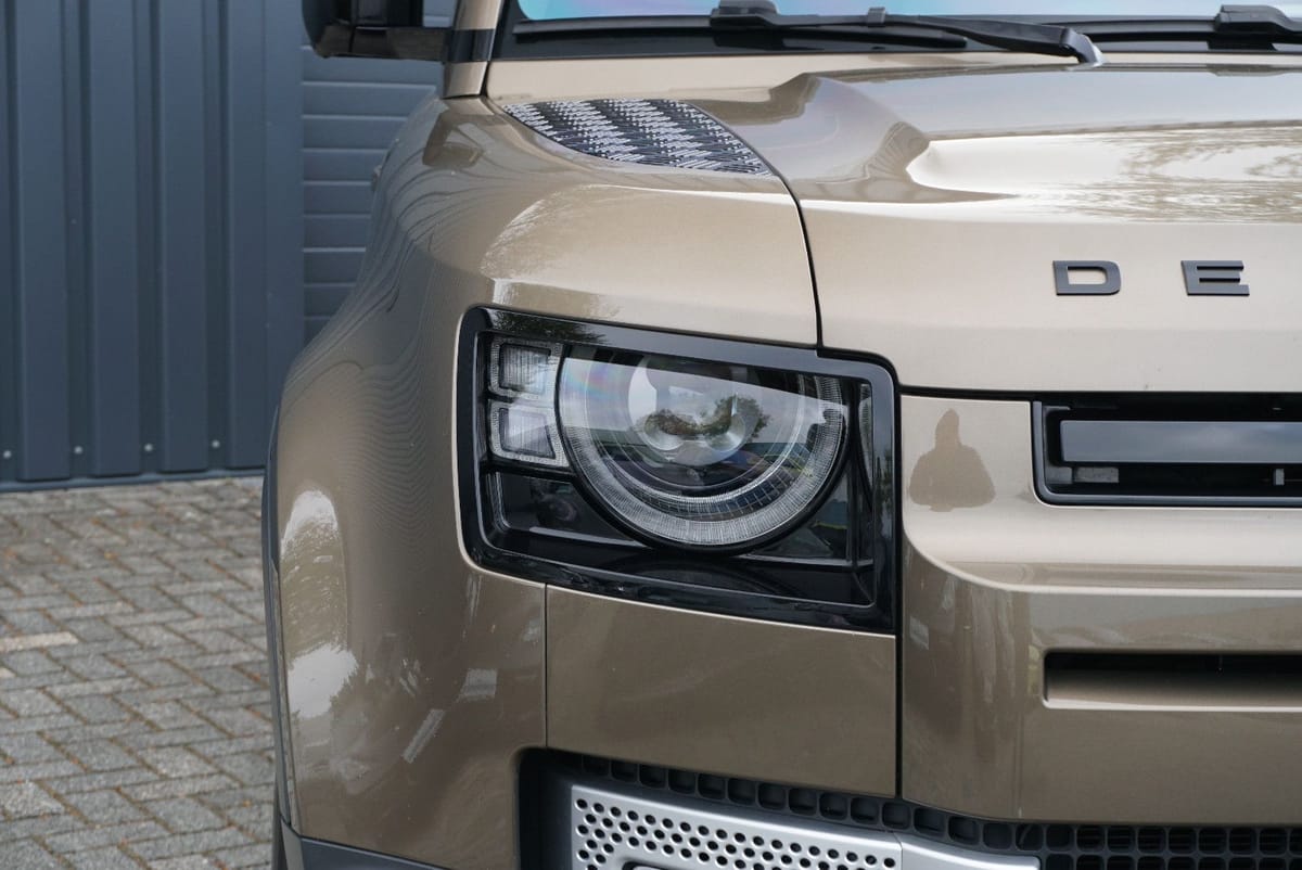 Land Rover Defender 110 HSE Meridian Pano AHK Leder 360° foto 10